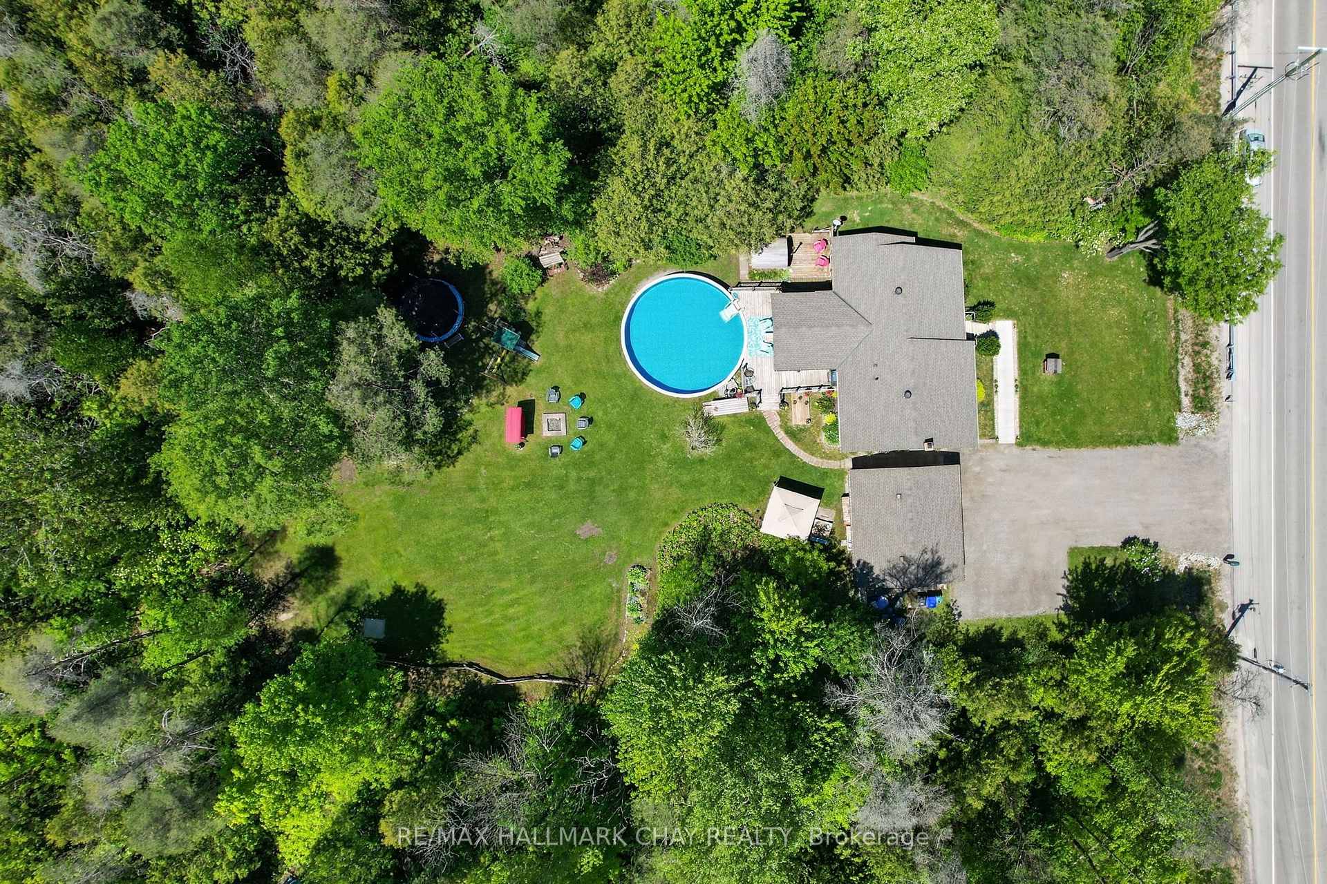Photo 10 of 7912 County Road 56, Essa, Rural Essa — HOMEH