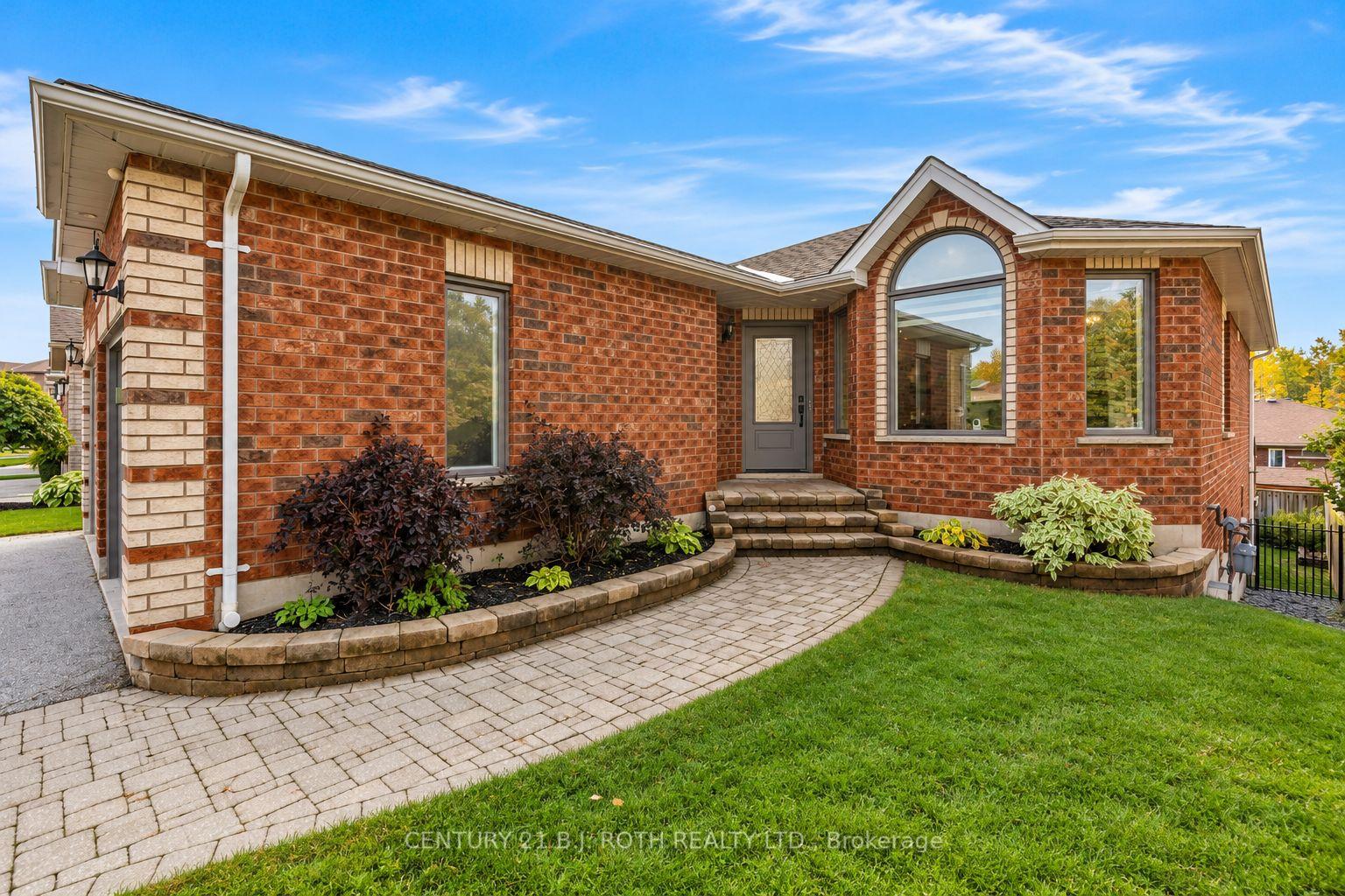Photo 3 of 237 Pringle Drive, Barrie, Edgehill Drive — HOMEH