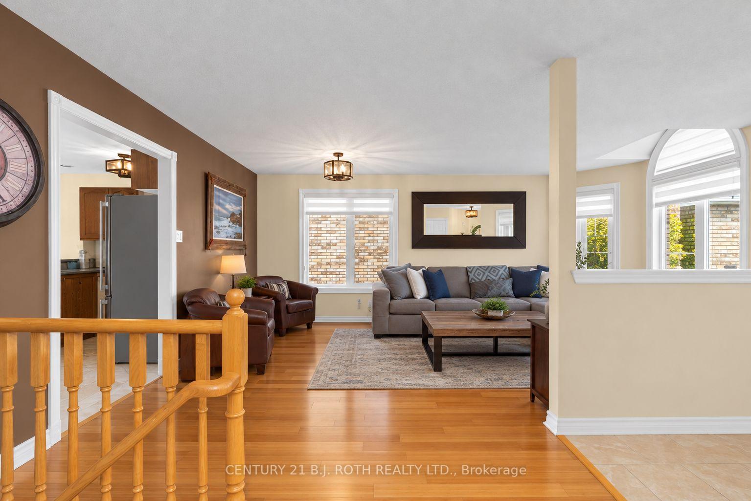 Photo 5 of 237 Pringle Drive, Barrie, Edgehill Drive — HOMEH