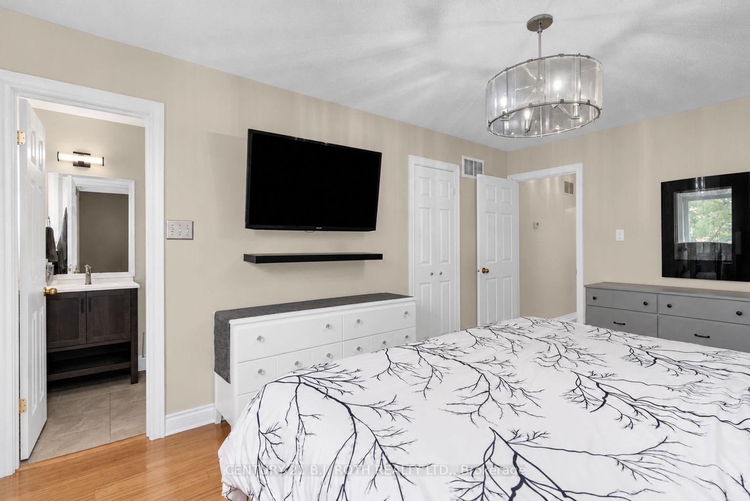 Photo 17 of 237 Pringle Drive, Barrie, Edgehill Drive — HOMEH