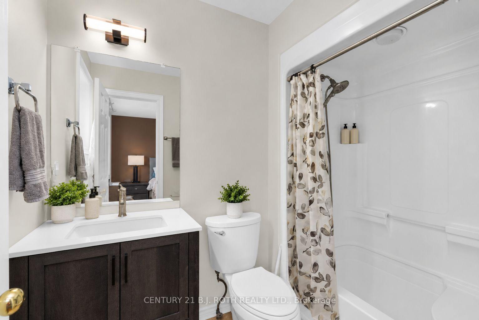 Photo 18 of 237 Pringle Drive, Barrie, Edgehill Drive — HOMEH