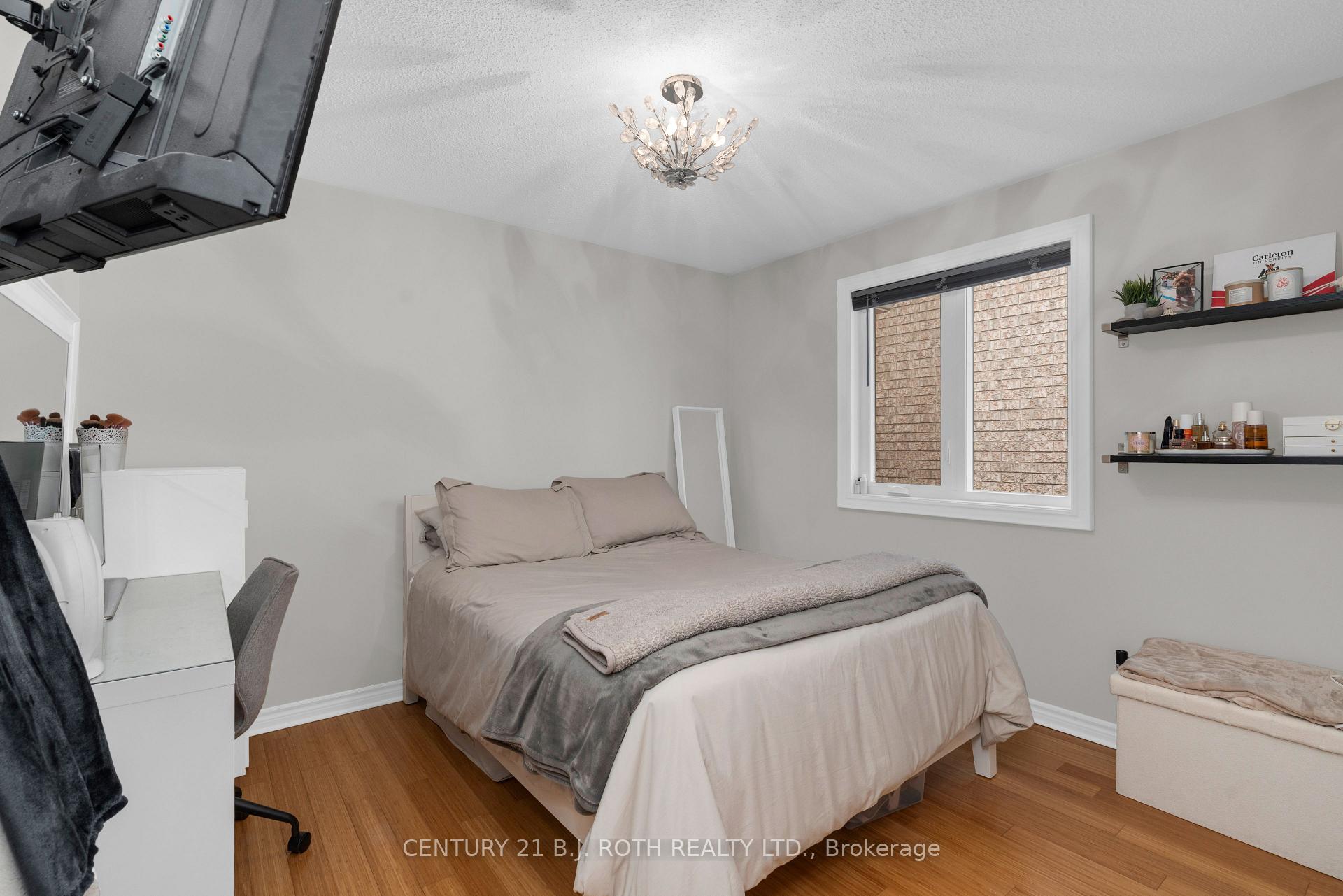 Photo 19 of 237 Pringle Drive, Barrie, Edgehill Drive — HOMEH