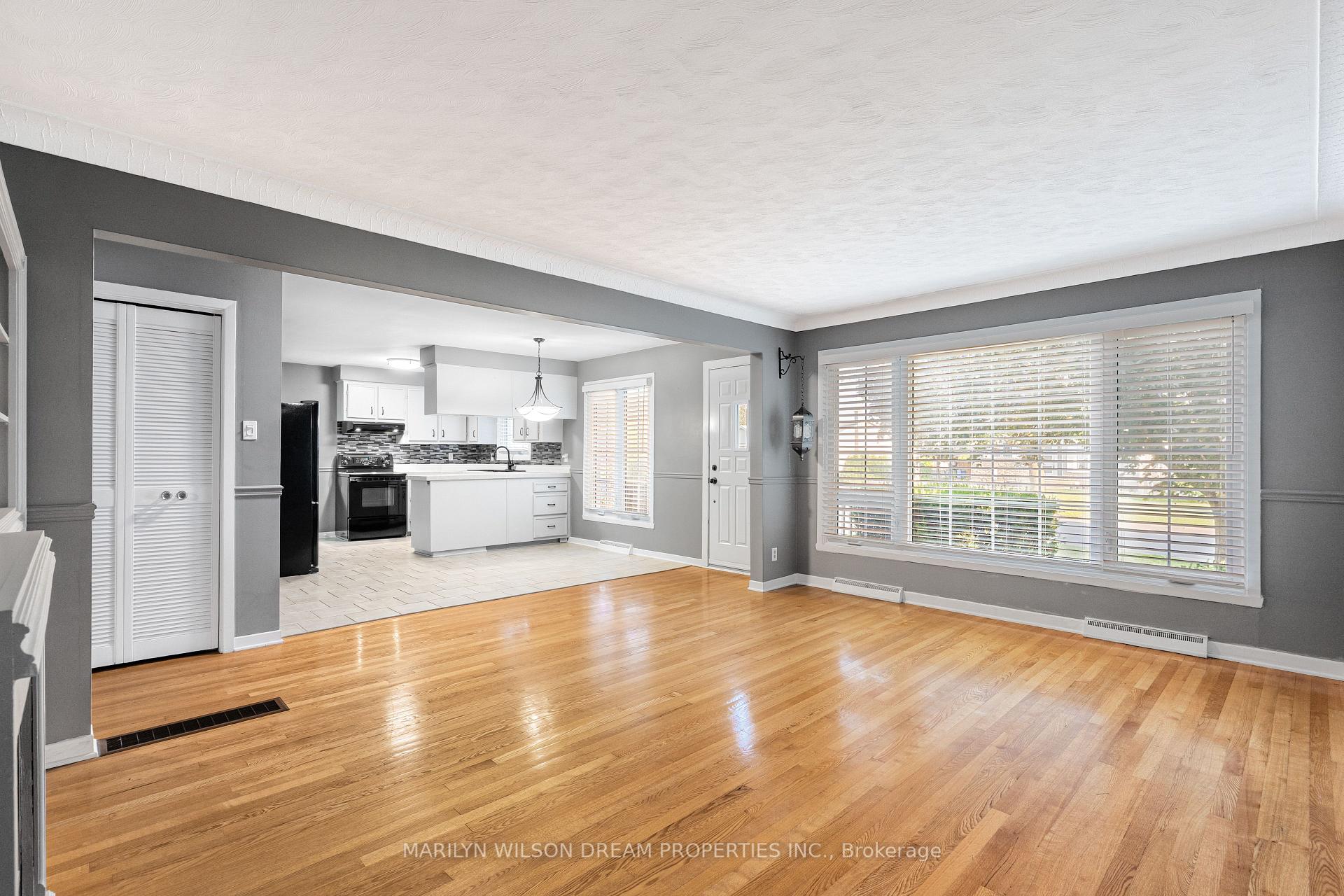 Photo 7 of 436 Beach Avenue, Cornwall, Cornwall — HOMEH