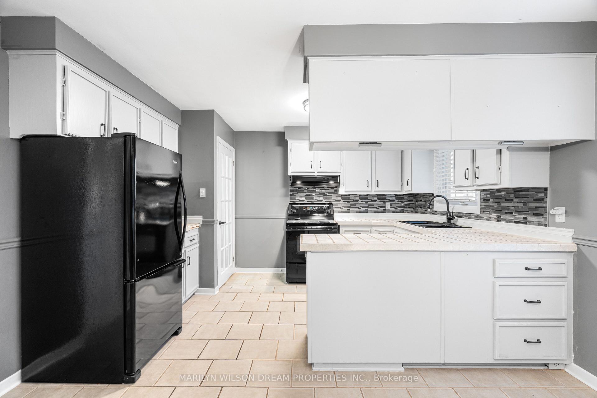 Photo 9 of 436 Beach Avenue, Cornwall, Cornwall — HOMEH