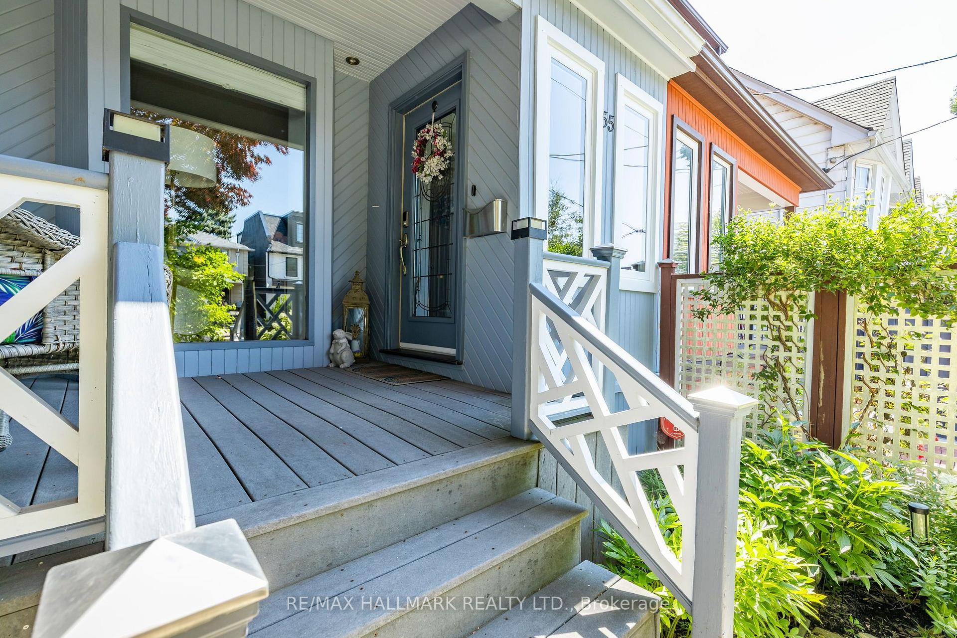 Photo 2 of 55 Waverley Road, Toronto, The Beaches — HOMEH