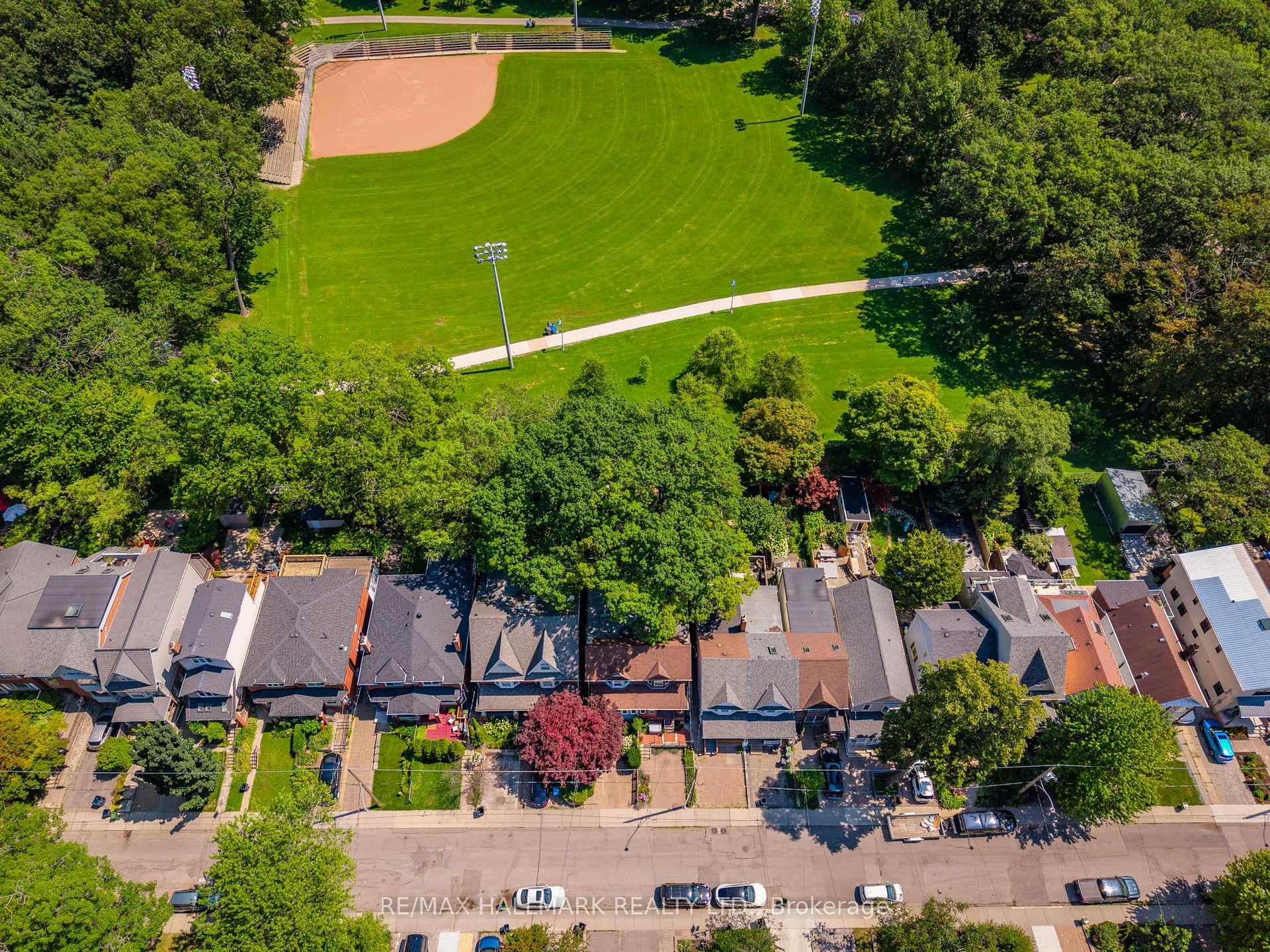 Photo 26 of 55 Waverley Road, Toronto, The Beaches — HOMEH