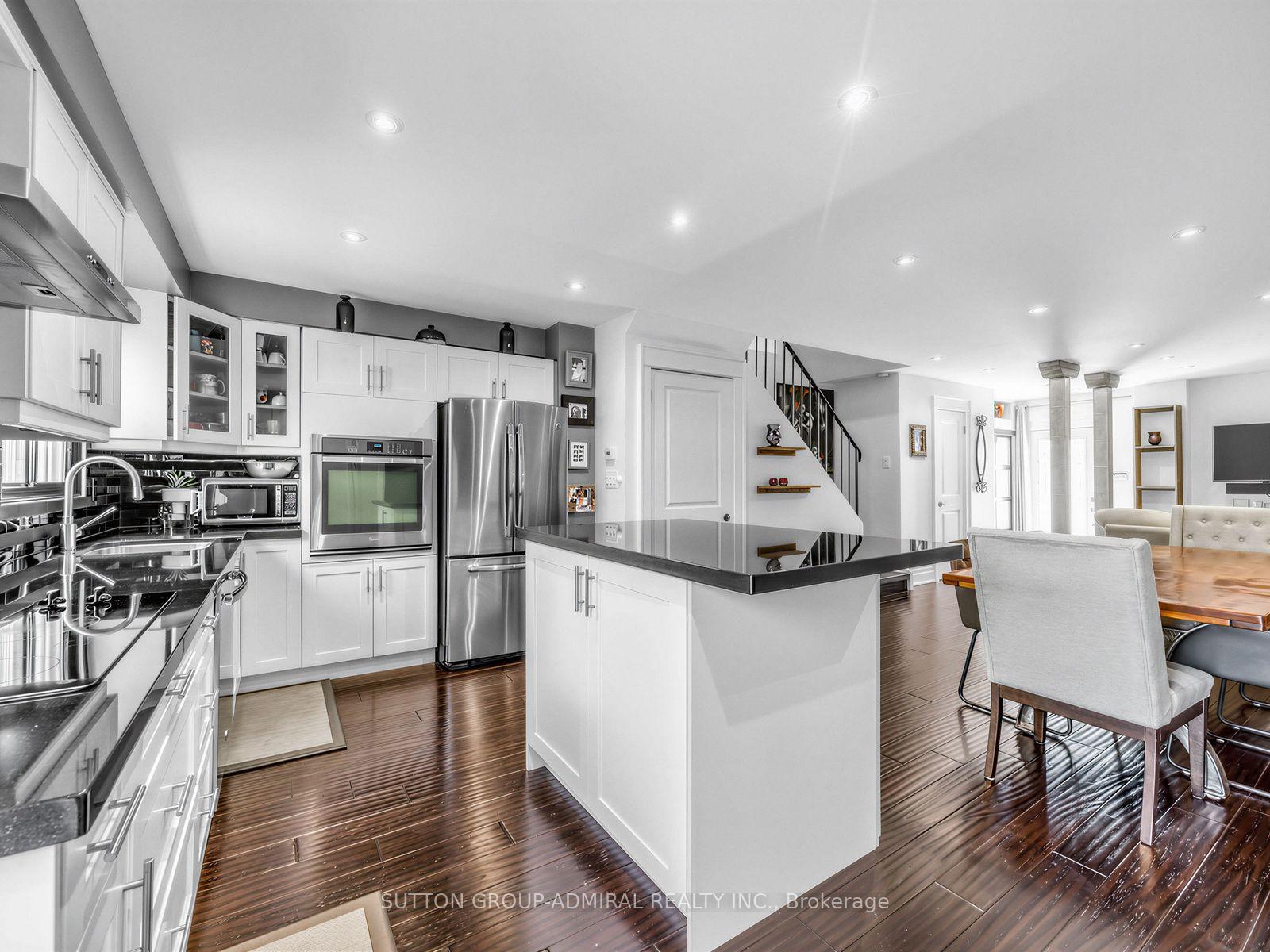 Photo 14 of 18 Riviera Drive, Vaughan, Glen Shields — HOMEH