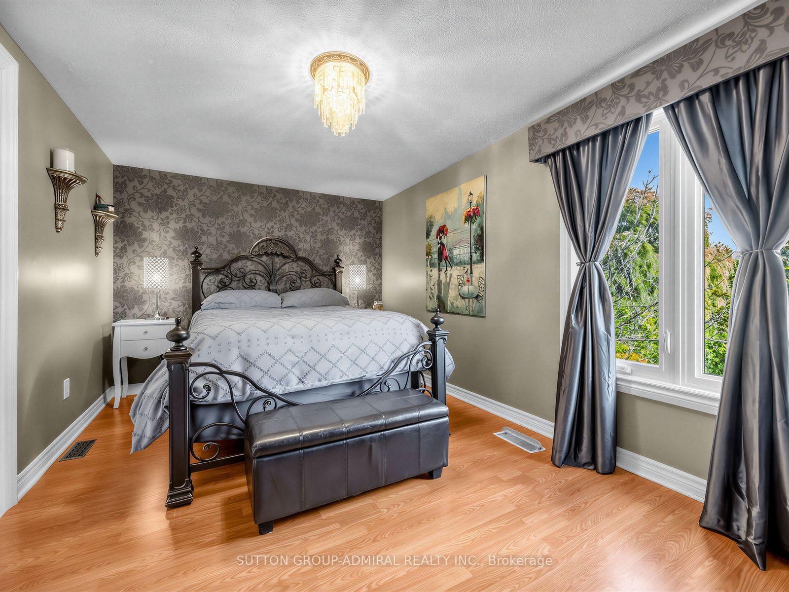 Photo 22 of 18 Riviera Drive, Vaughan, Glen Shields — HOMEH