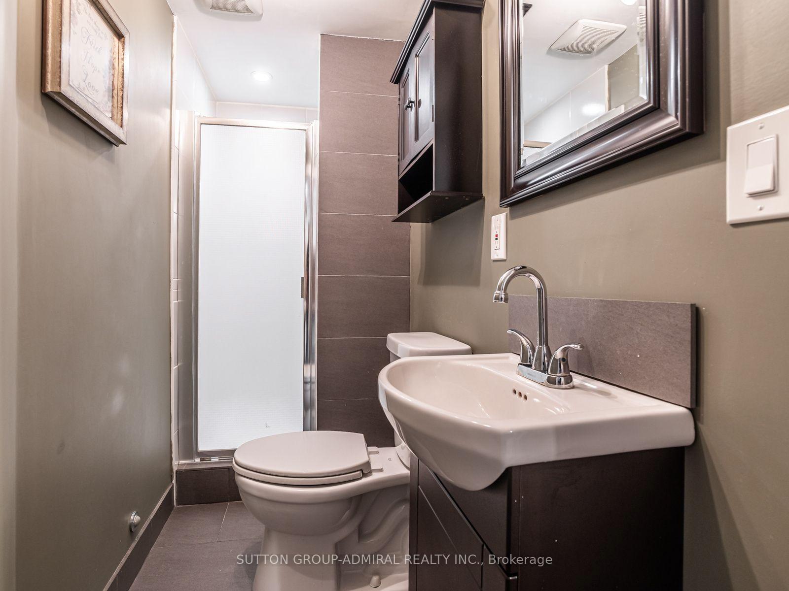 Photo 26 of 18 Riviera Drive, Vaughan, Glen Shields — HOMEH