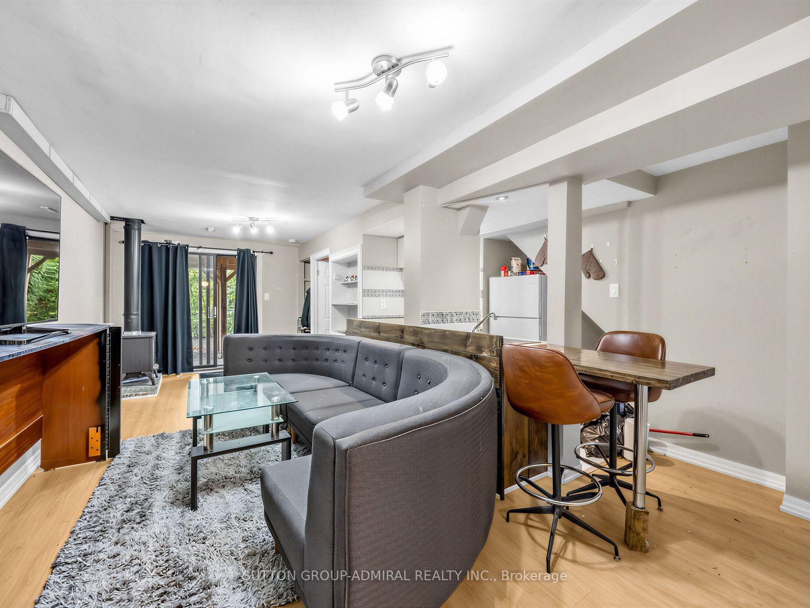 Photo 28 of 18 Riviera Drive, Vaughan, Glen Shields — HOMEH