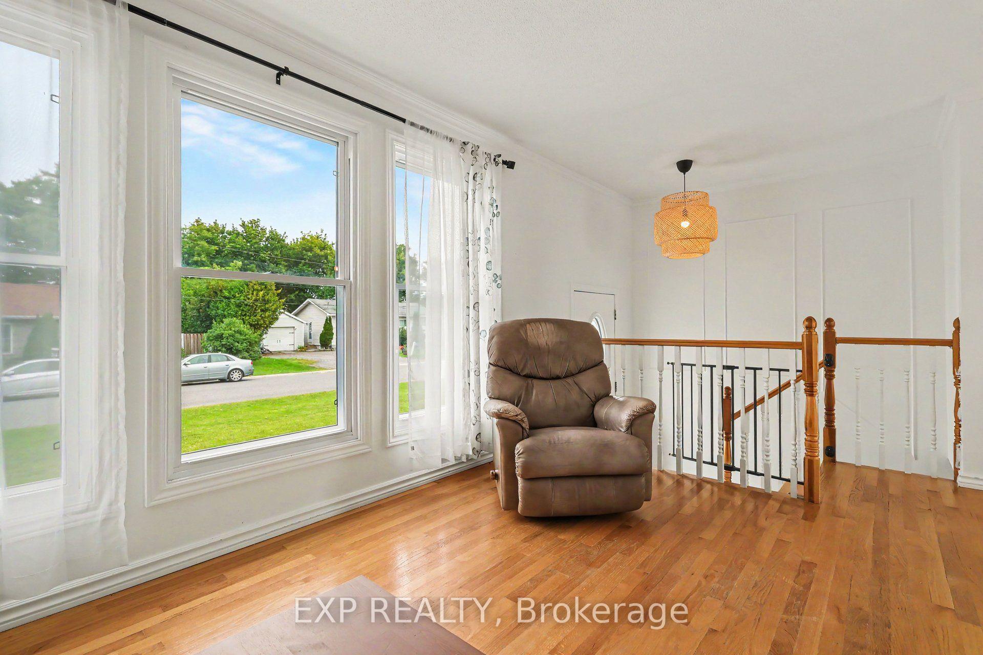 Photo 4 of 18 Centre Street, Clarence-Rockland, Clarence/Rockland Twp — HOMEH