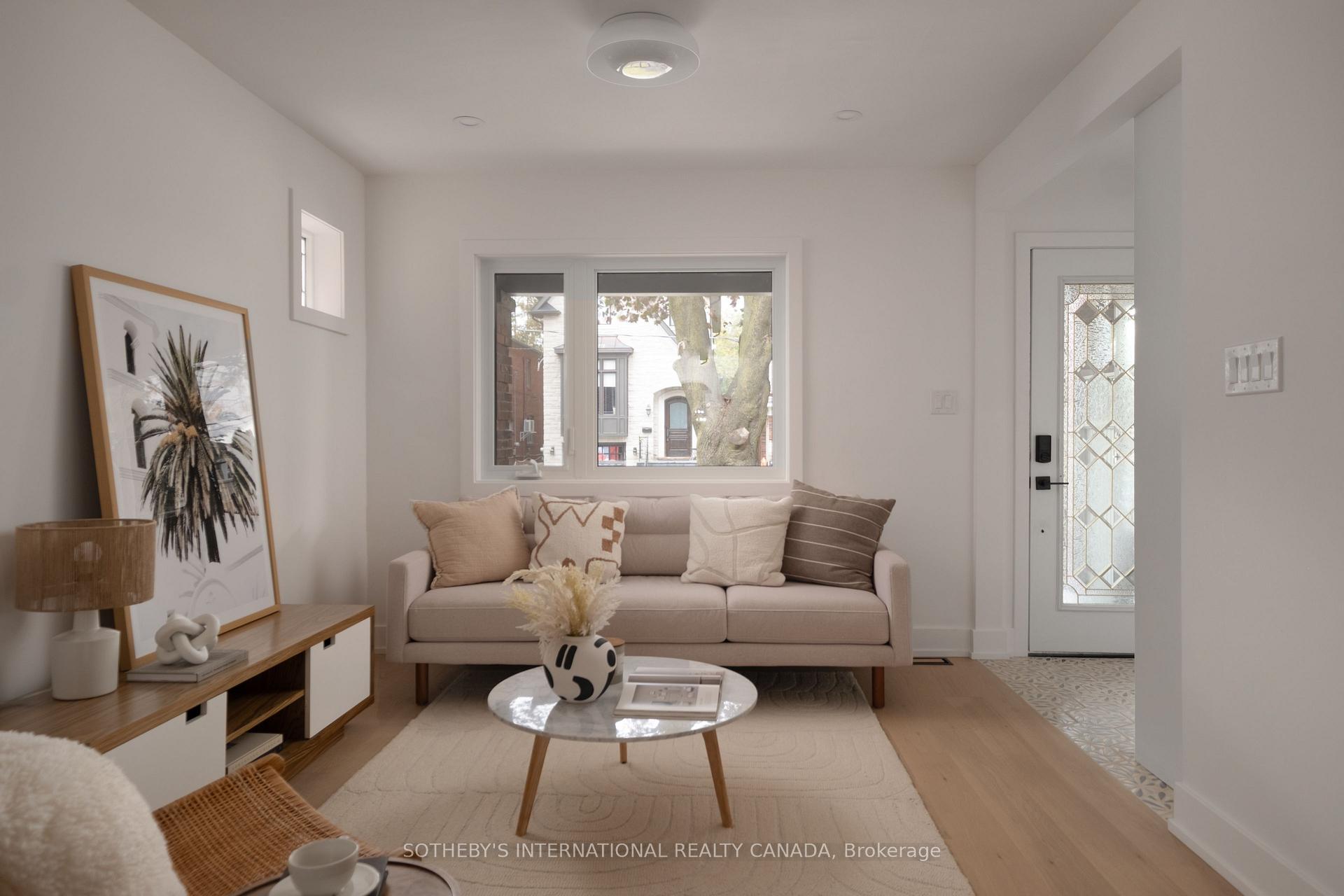Photo 7 of 18 Thurston Road, Toronto, Mount Pleasant East — HOMEH
