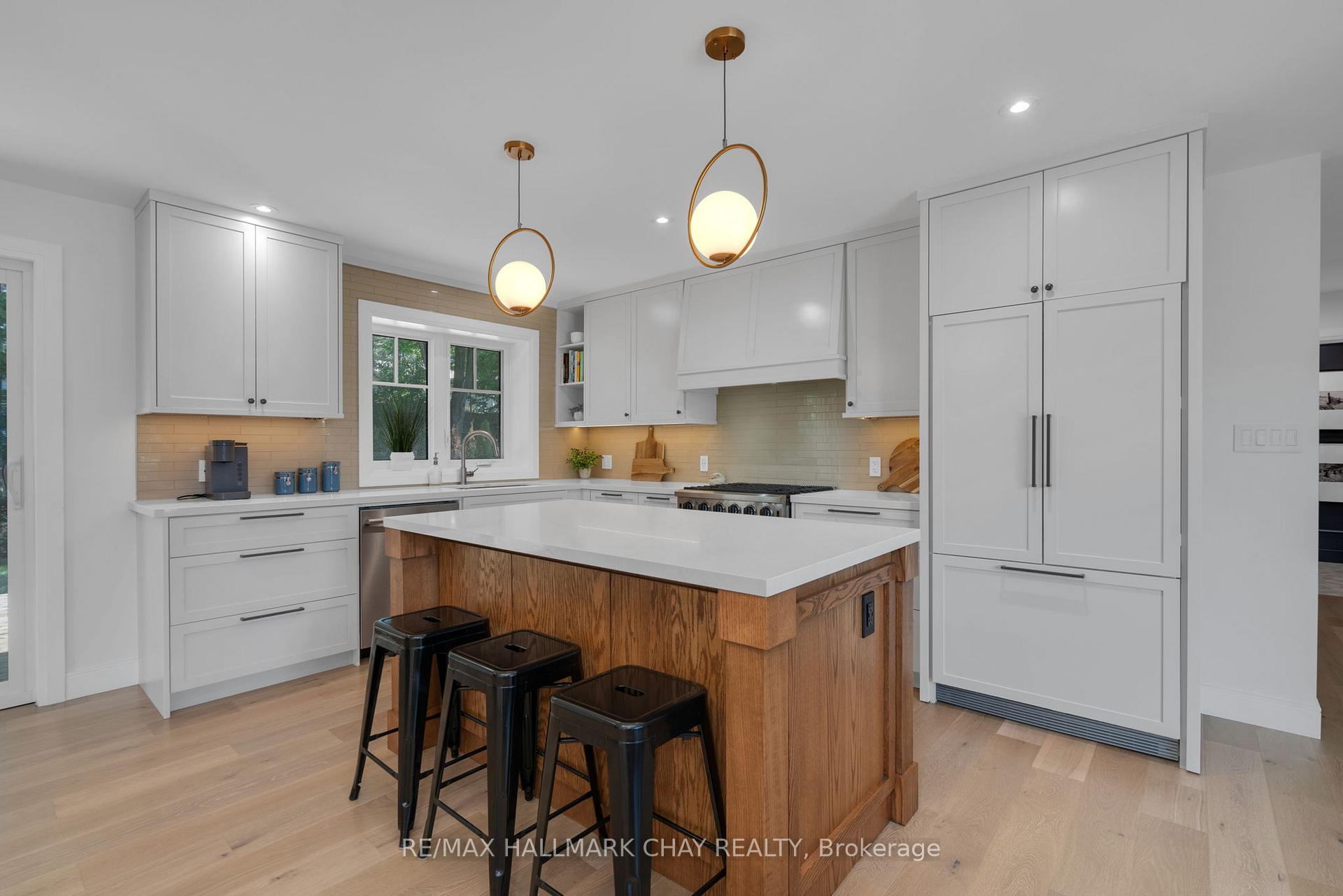 Photo 7 of 98 Shanty Bay Road, Barrie, North Shore — HOMEH