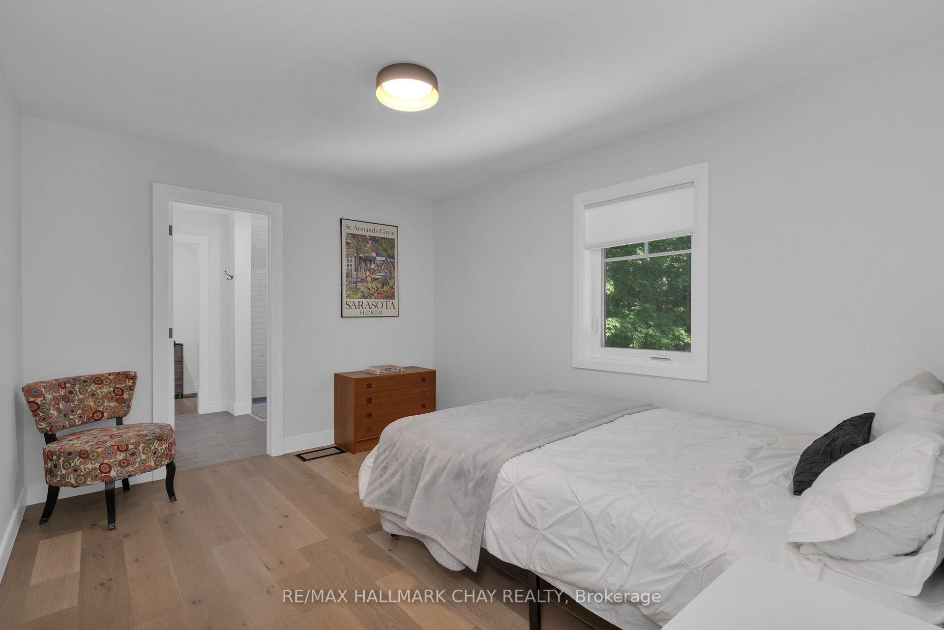 Photo 18 of 98 Shanty Bay Road, Barrie, North Shore — HOMEH
