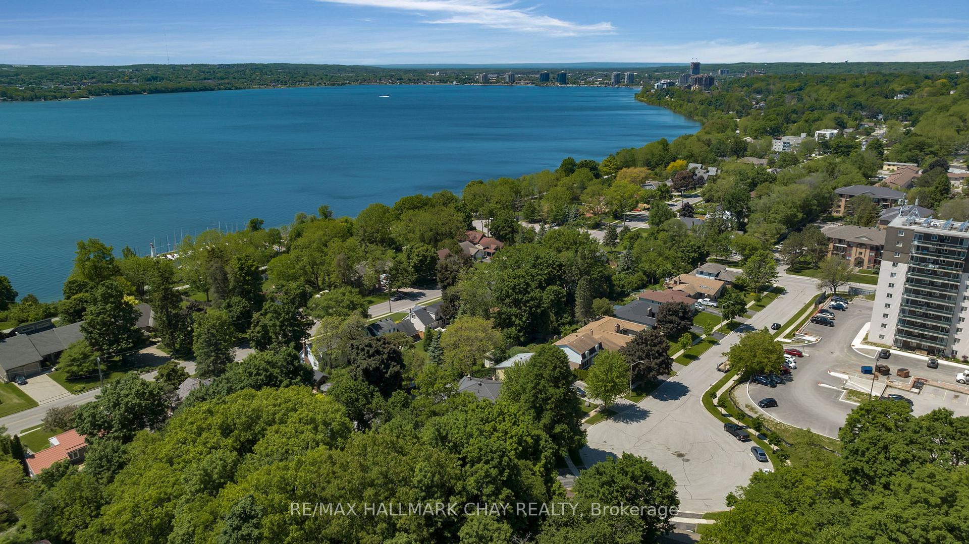 Photo 48 of 98 Shanty Bay Road, Barrie, North Shore — HOMEH