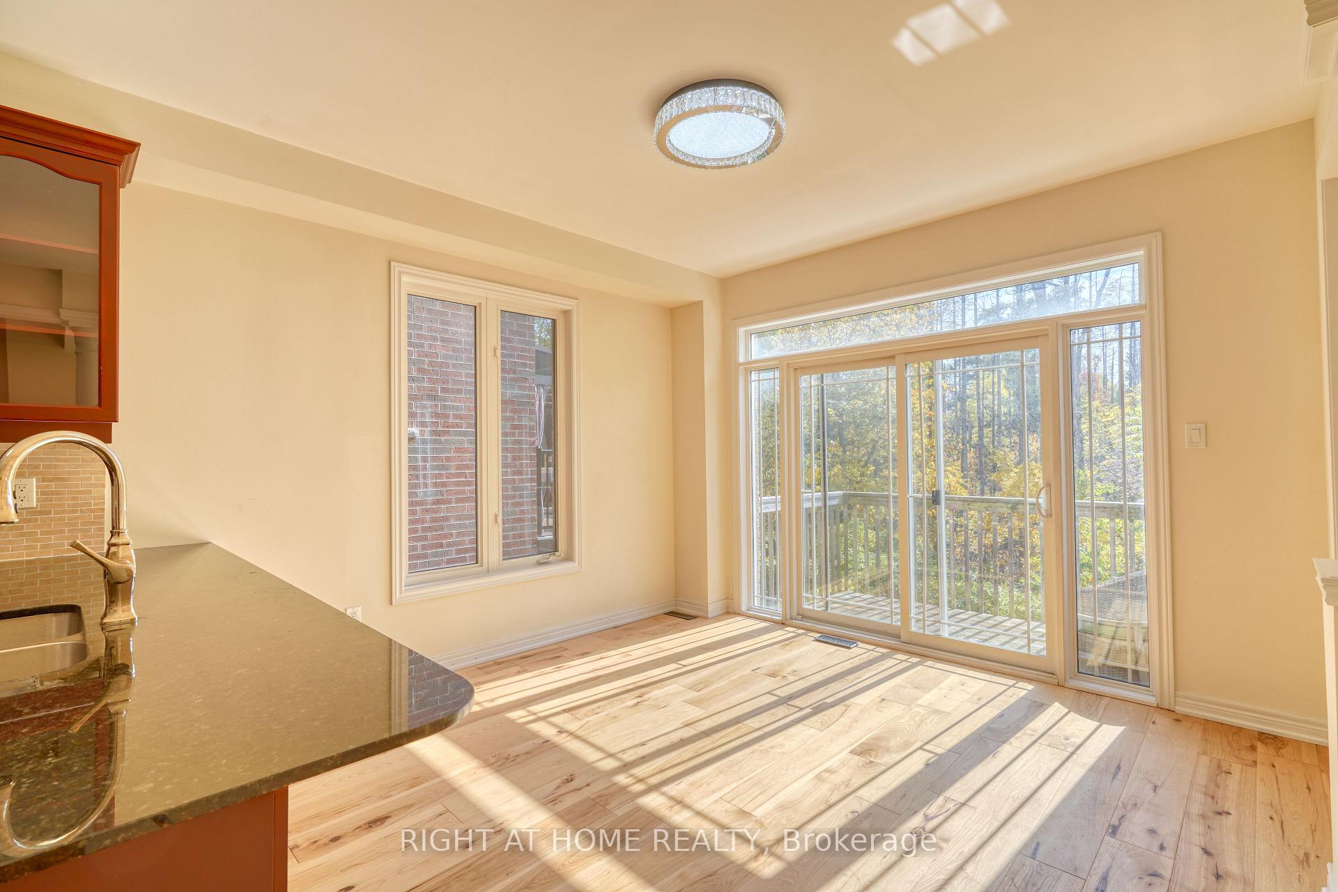Photo 13 of 171 Maurier Boulevard, Vaughan, Patterson — HOMEH