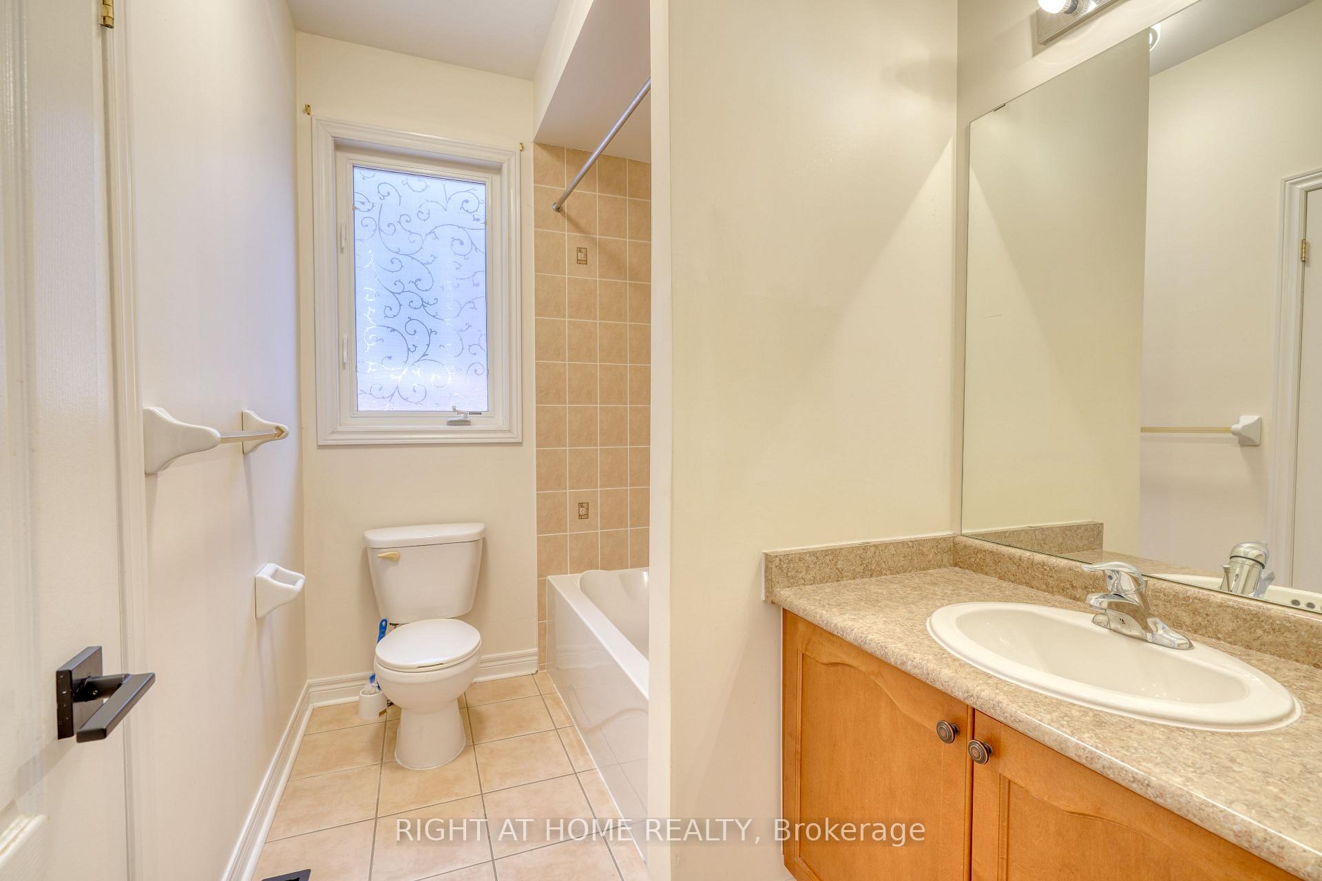 Photo 25 of 171 Maurier Boulevard, Vaughan, Patterson — HOMEH