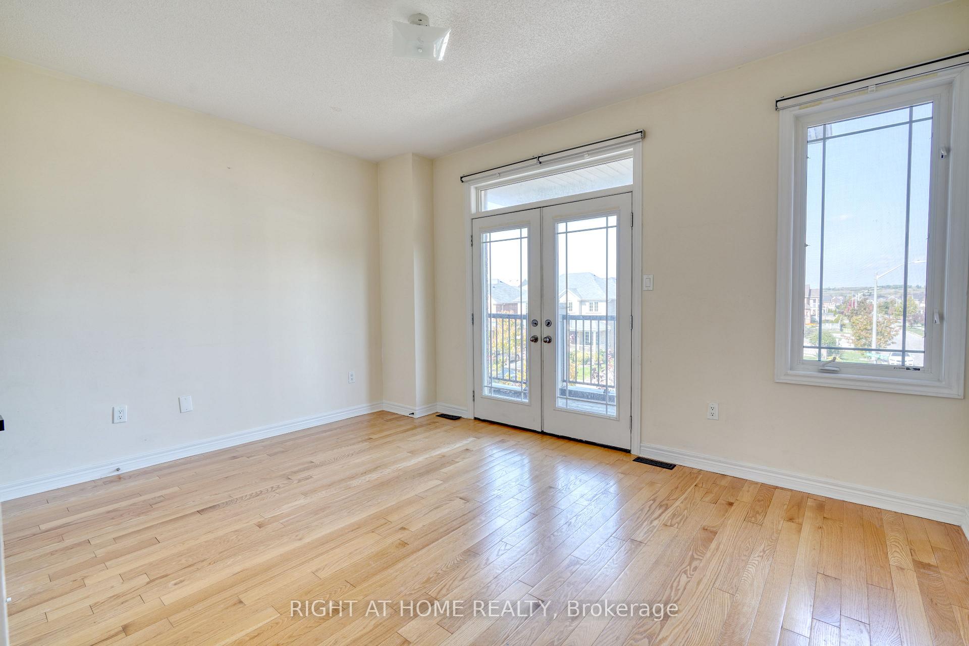 Photo 26 of 171 Maurier Boulevard, Vaughan, Patterson — HOMEH