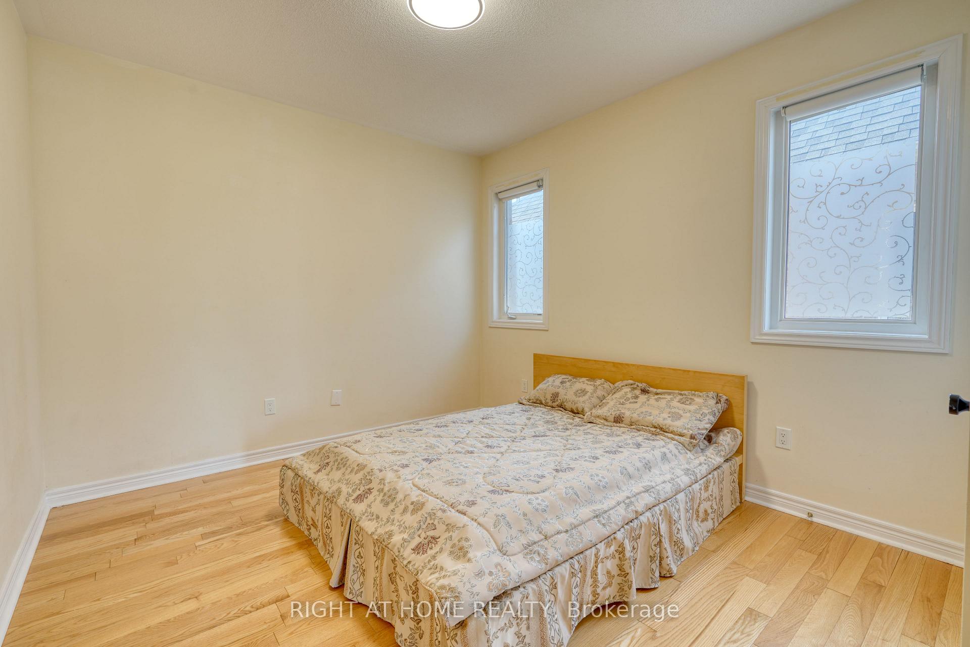 Photo 29 of 171 Maurier Boulevard, Vaughan, Patterson — HOMEH