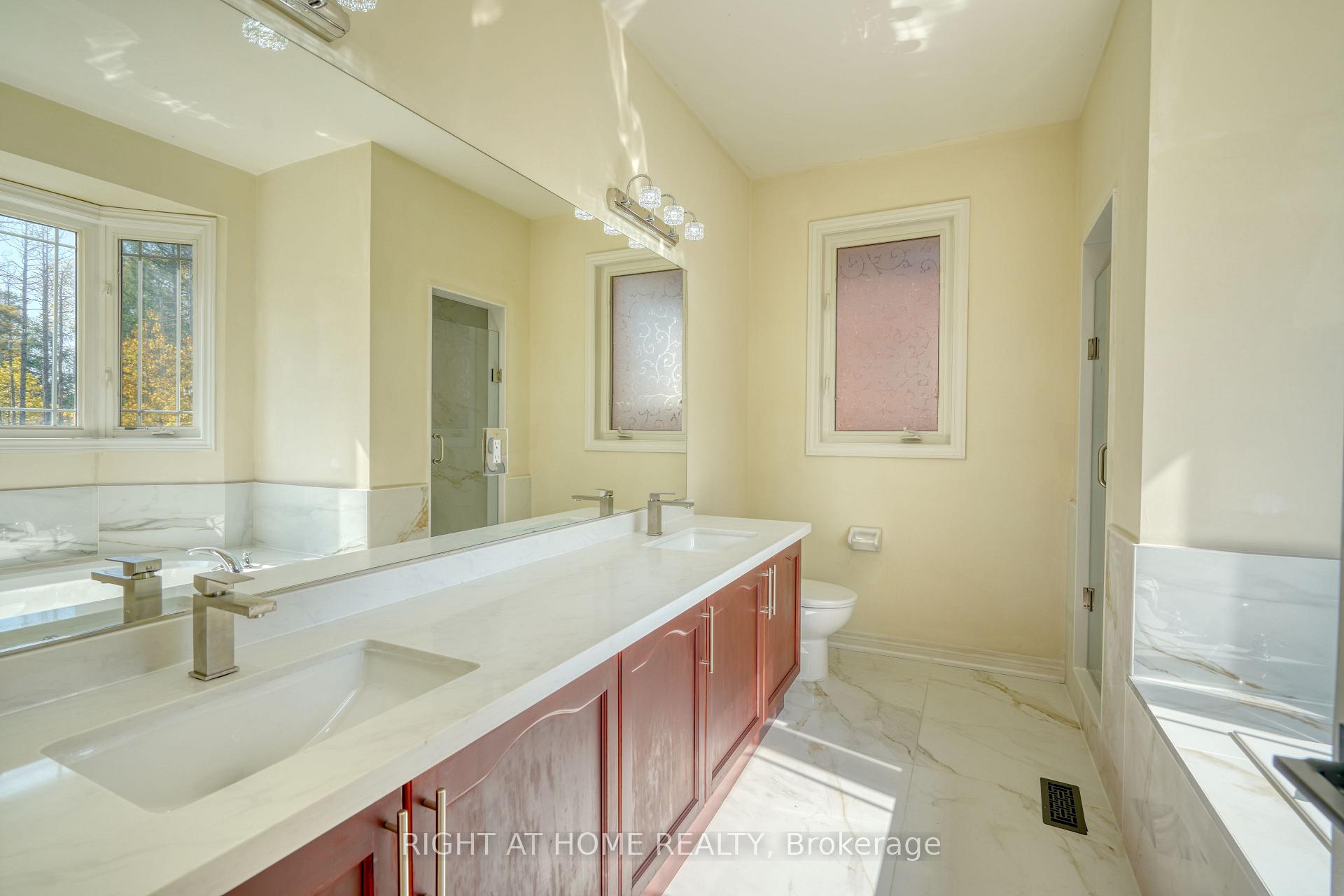 Photo 32 of 171 Maurier Boulevard, Vaughan, Patterson — HOMEH