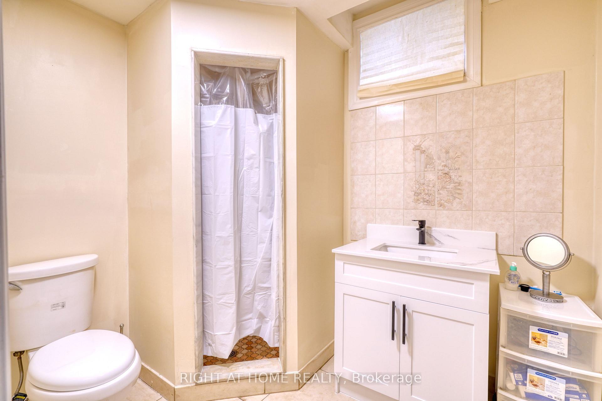 Photo 41 of 171 Maurier Boulevard, Vaughan, Patterson — HOMEH
