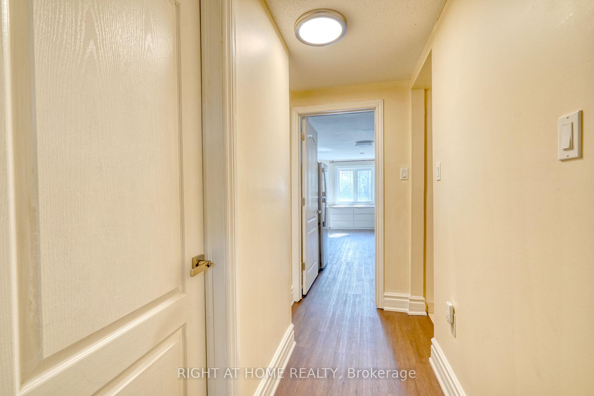 Photo 42 of 171 Maurier Boulevard, Vaughan, Patterson — HOMEH
