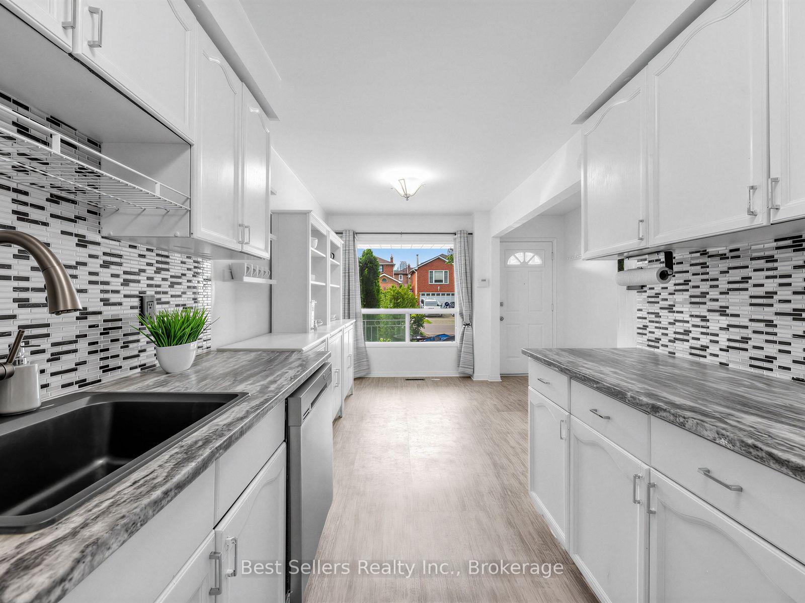 Photo 13 of 234 Lech Walesa Drive, Mississauga, Fairview — HOMEH