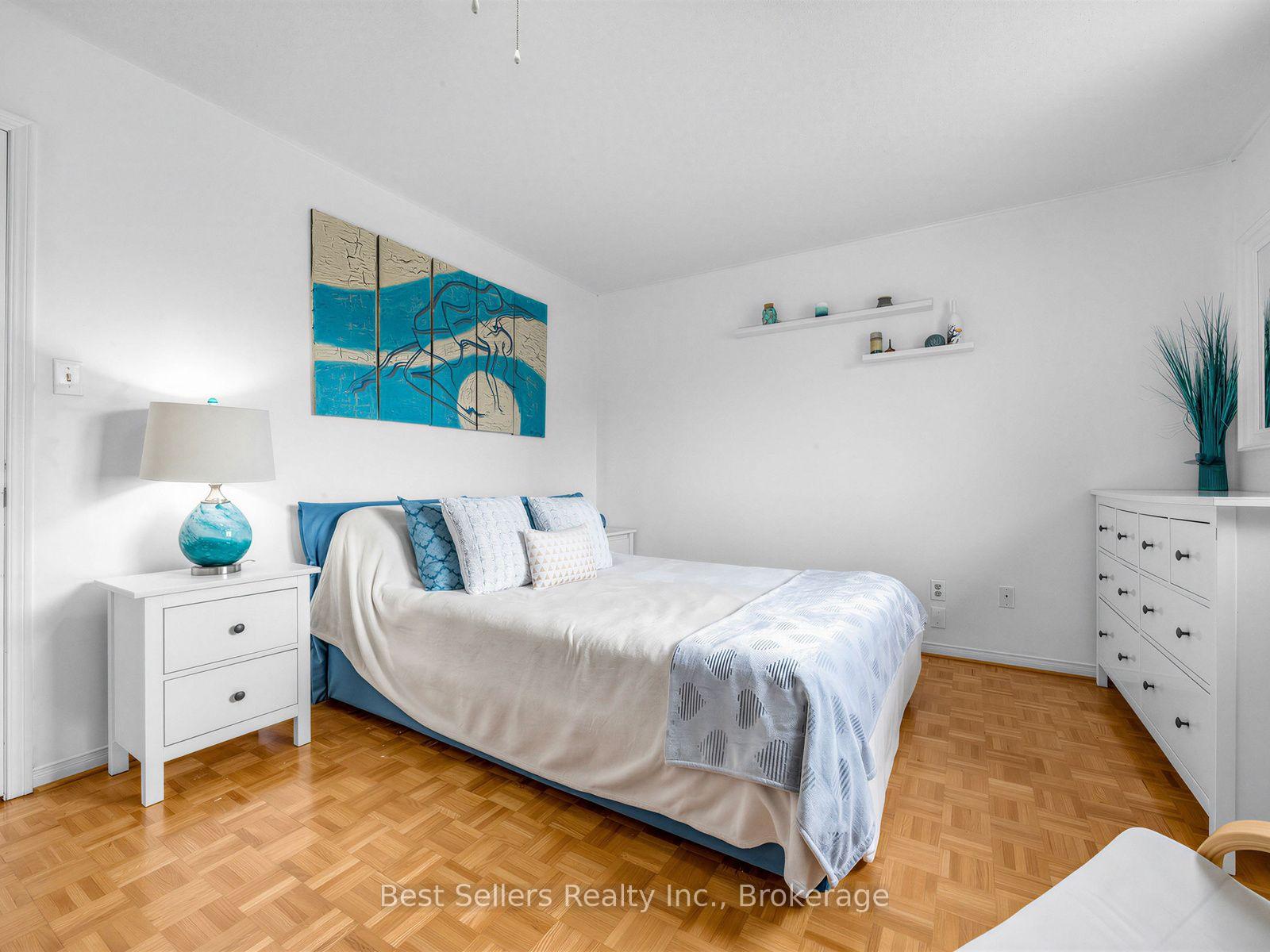 Photo 18 of 234 Lech Walesa Drive, Mississauga, Fairview — HOMEH