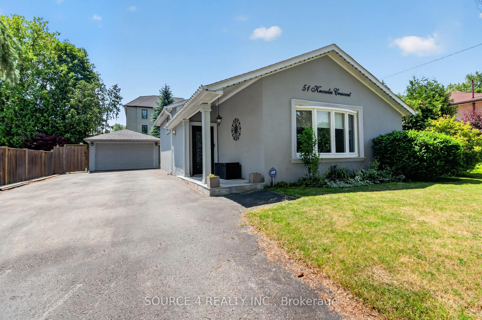 Photo 1 of 51 Knowles Crescent, Aurora, Aurora Highlands — HOMEH