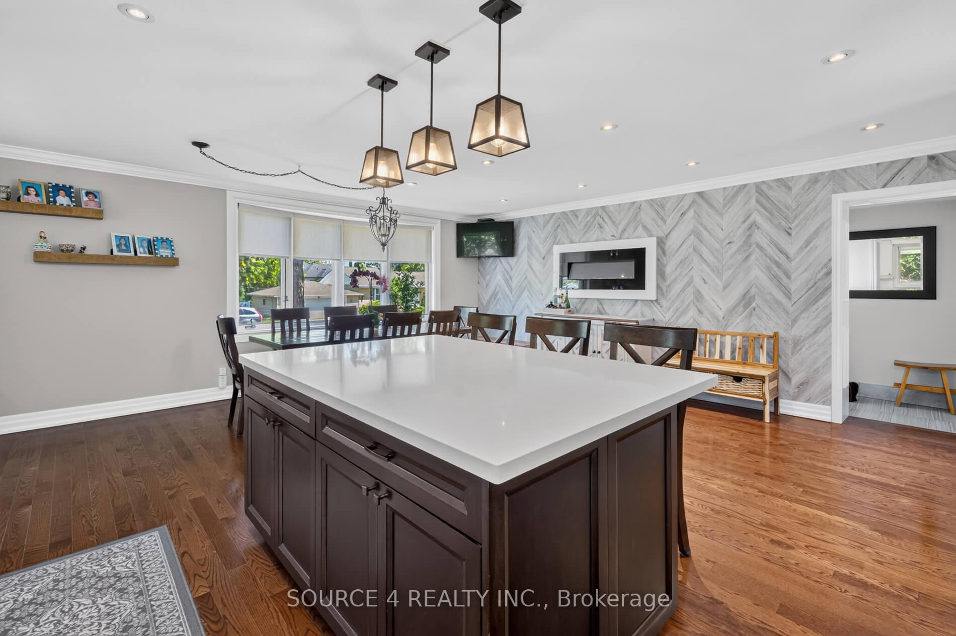 Photo 15 of 51 Knowles Crescent, Aurora, Aurora Highlands — HOMEH