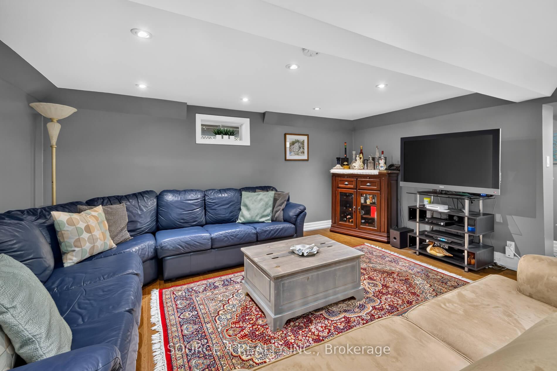 Photo 26 of 51 Knowles Crescent, Aurora, Aurora Highlands — HOMEH