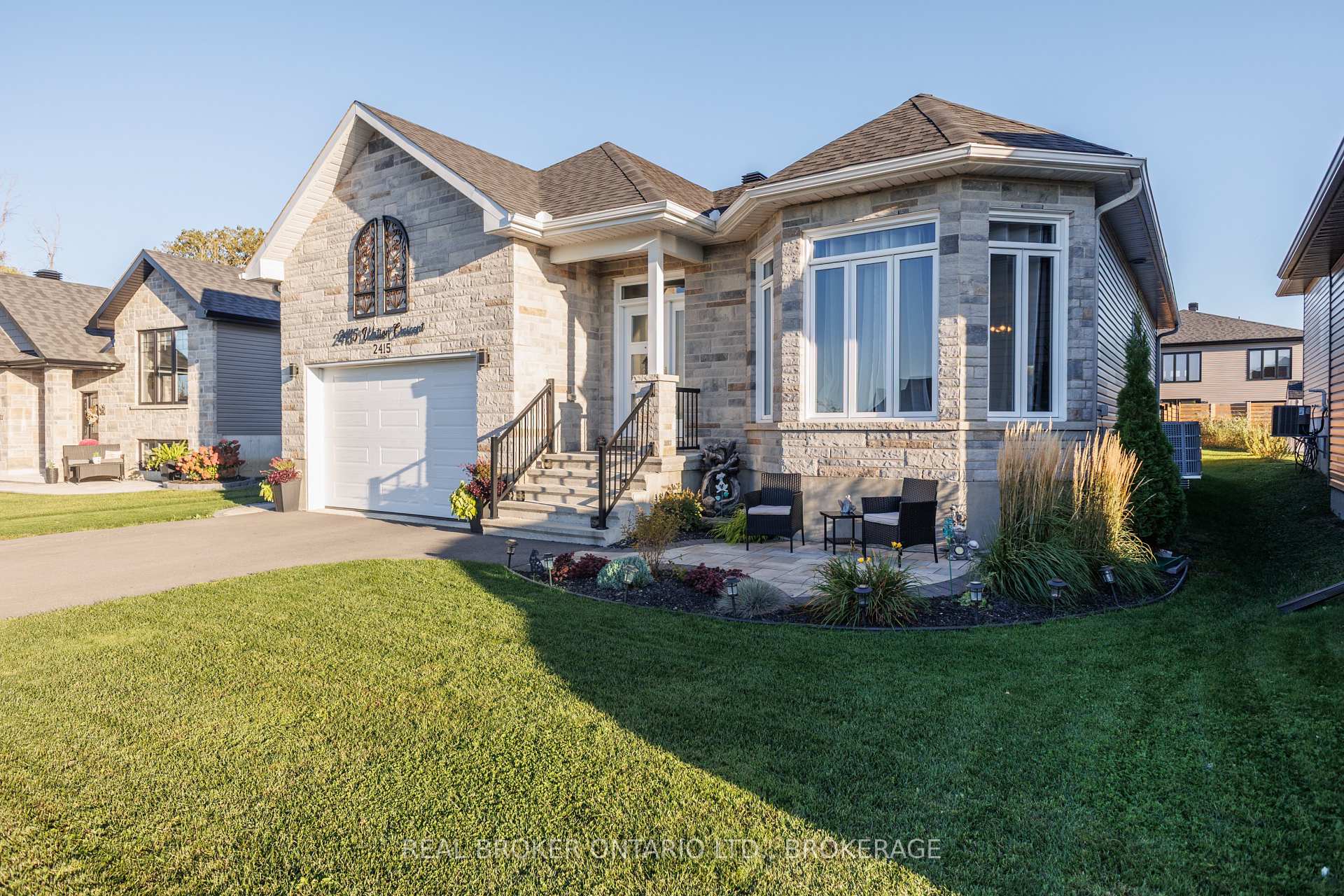Photo 4 of 2415 Watson Crescent, Cornwall, Cornwall — HOMEH