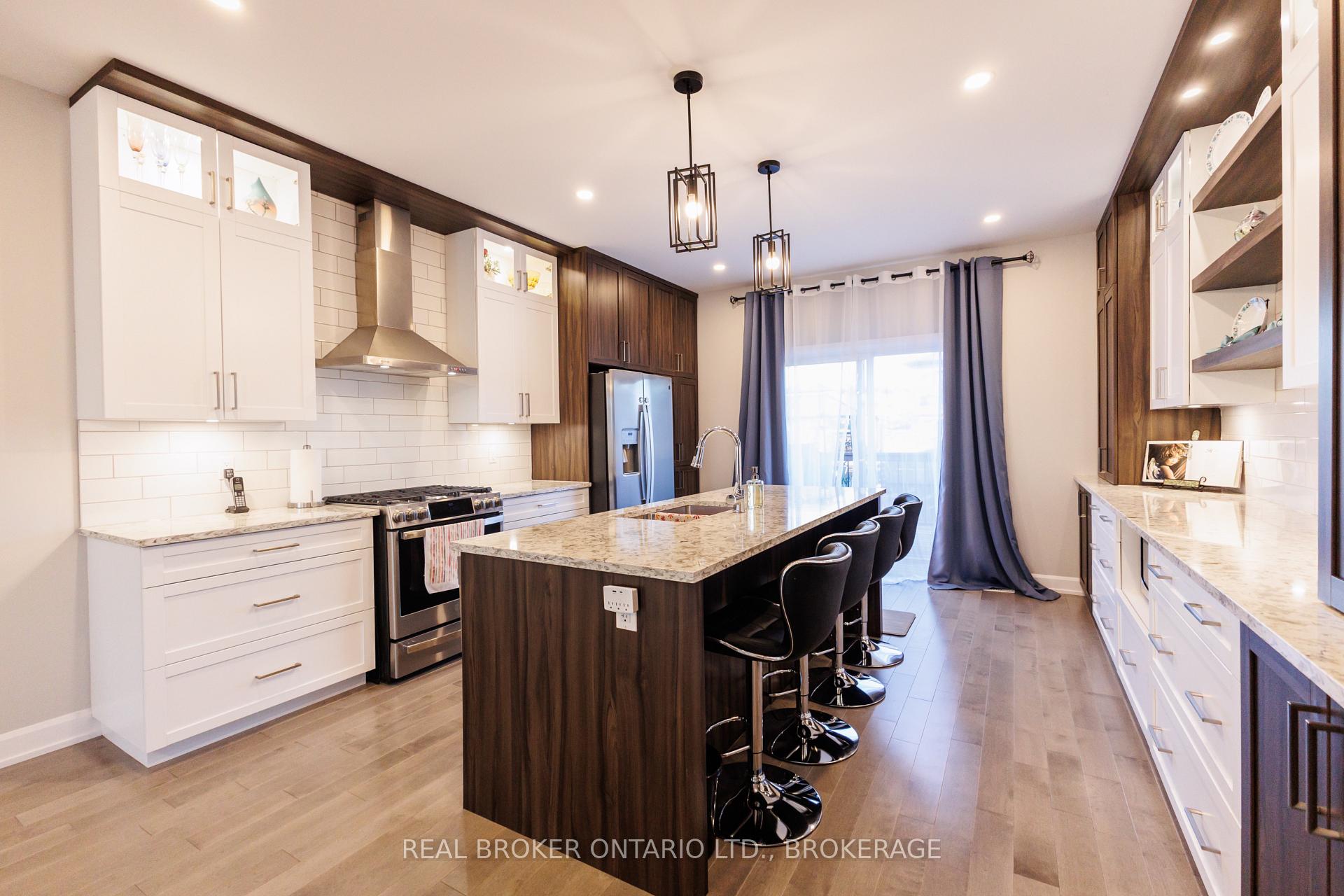 Photo 16 of 2415 Watson Crescent, Cornwall, Cornwall — HOMEH