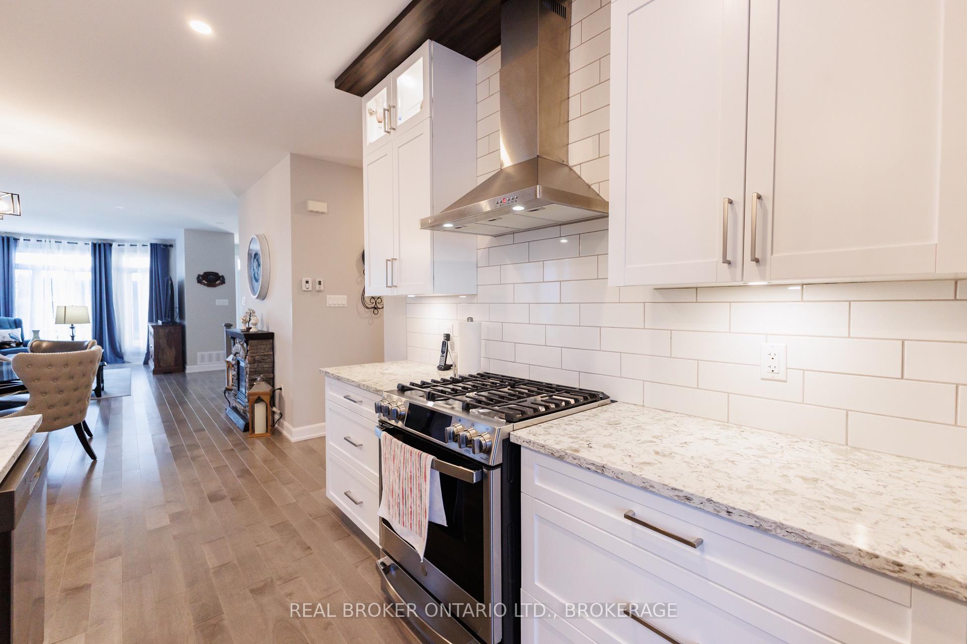 Photo 18 of 2415 Watson Crescent, Cornwall, Cornwall — HOMEH