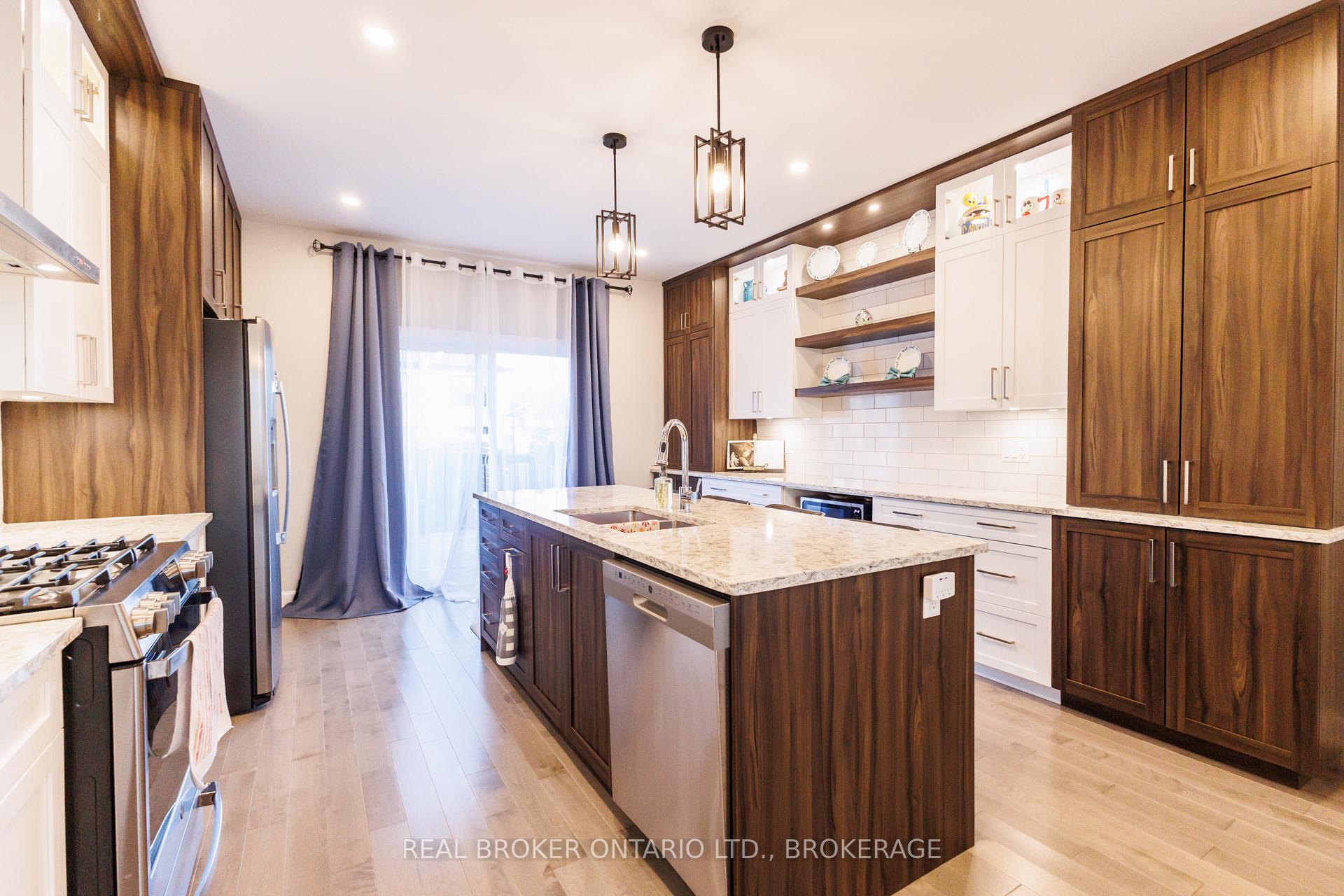 Photo 20 of 2415 Watson Crescent, Cornwall, Cornwall — HOMEH