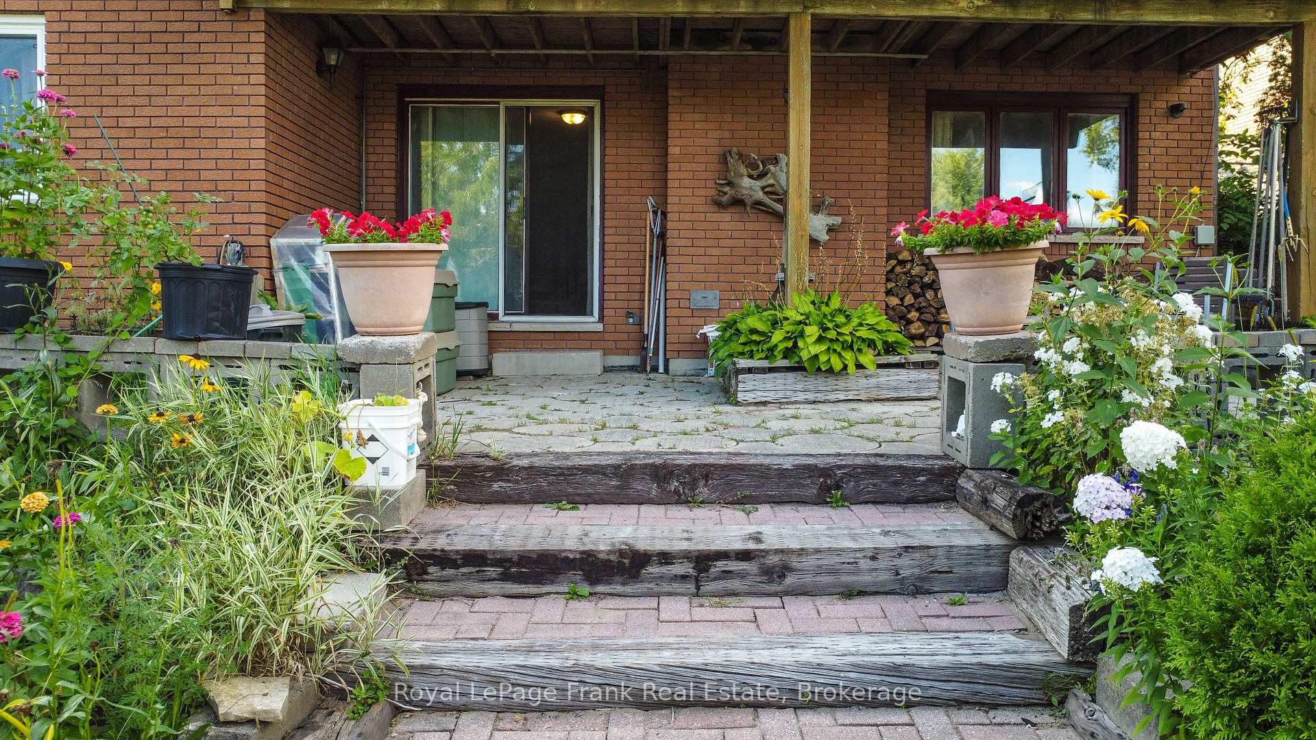 Photo 5 of 1561 Cherryhill Road, Peterborough, Monaghan Ward 2 — HOMEH