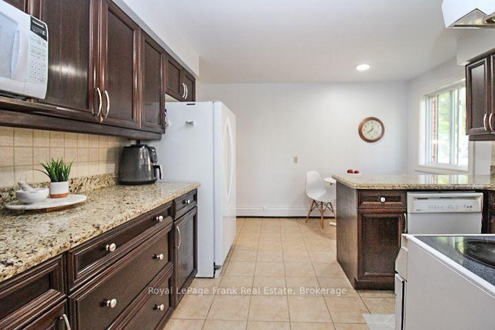 Photo 15 of 1561 Cherryhill Road, Peterborough, Monaghan Ward 2 — HOMEH