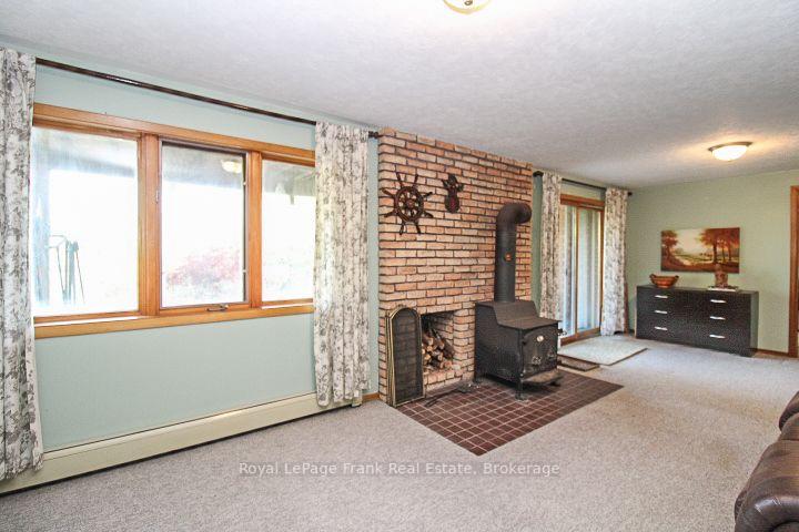 Photo 27 of 1561 Cherryhill Road, Peterborough, Monaghan Ward 2 — HOMEH
