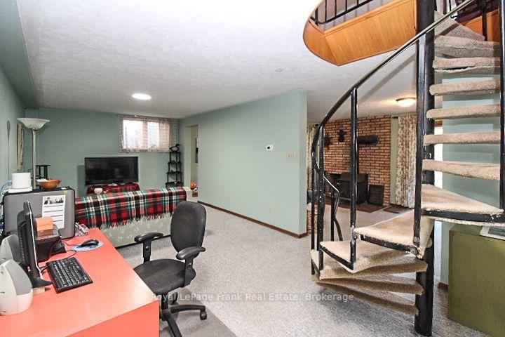 Photo 34 of 1561 Cherryhill Road, Peterborough, Monaghan Ward 2 — HOMEH
