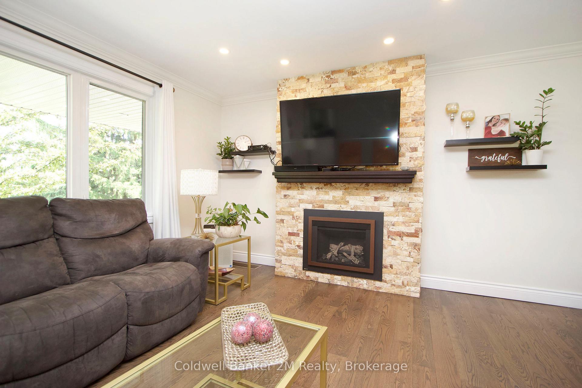 Photo 8 of 276 Park Road N, Oshawa, McLaughlin — HOMEH