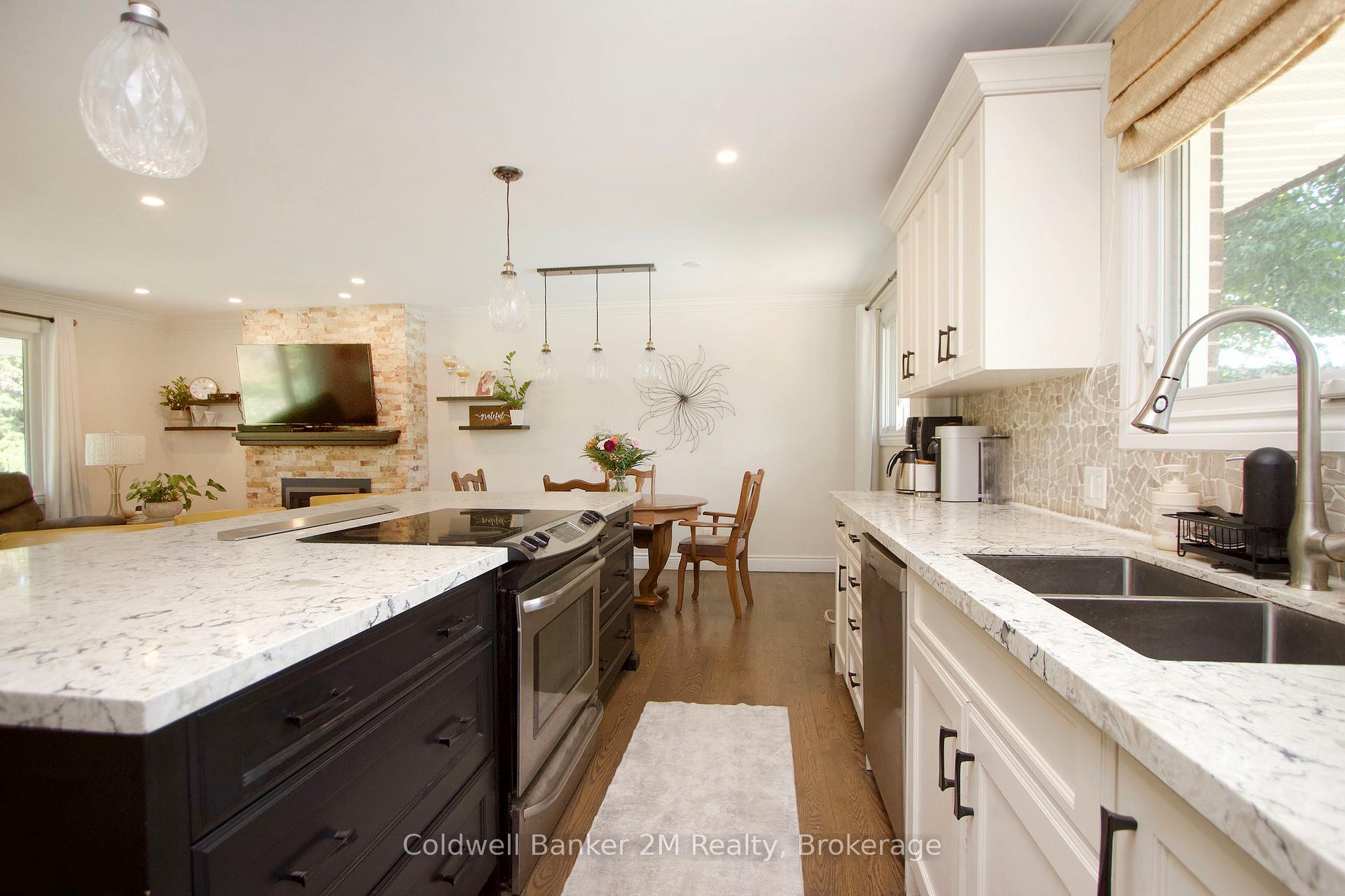 Photo 12 of 276 Park Road N, Oshawa, McLaughlin — HOMEH