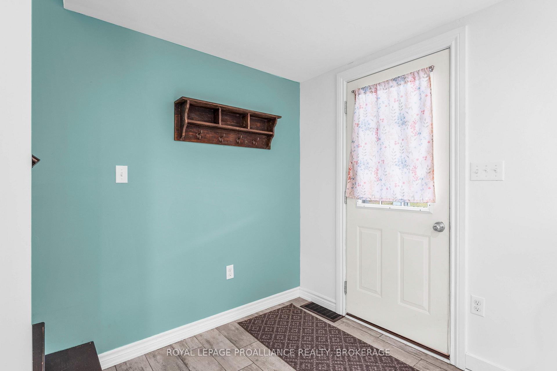 Photo 6 of 262 Brock Street, Gananoque, Gananoque — HOMEH