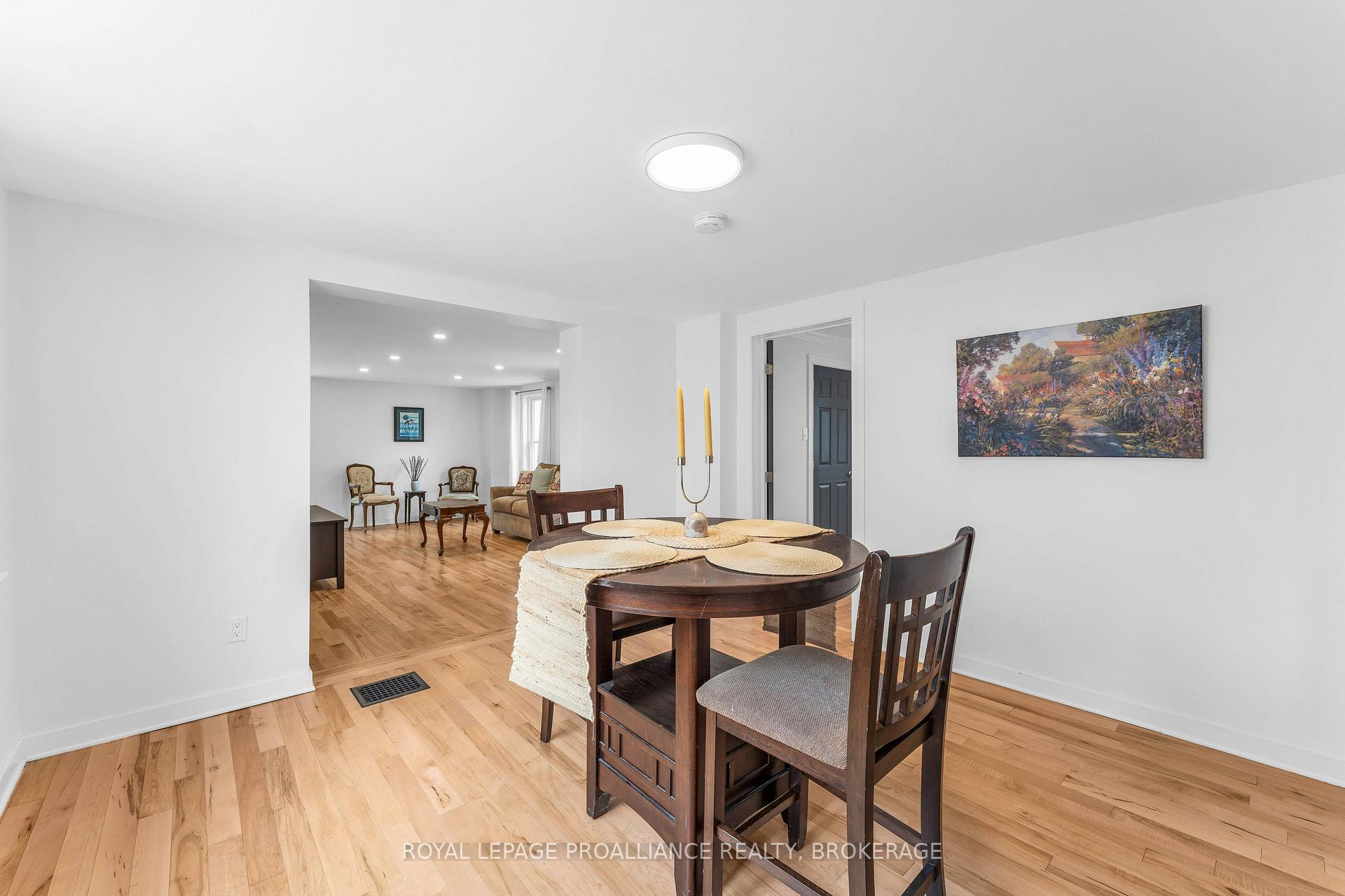 Photo 11 of 262 Brock Street, Gananoque, Gananoque — HOMEH