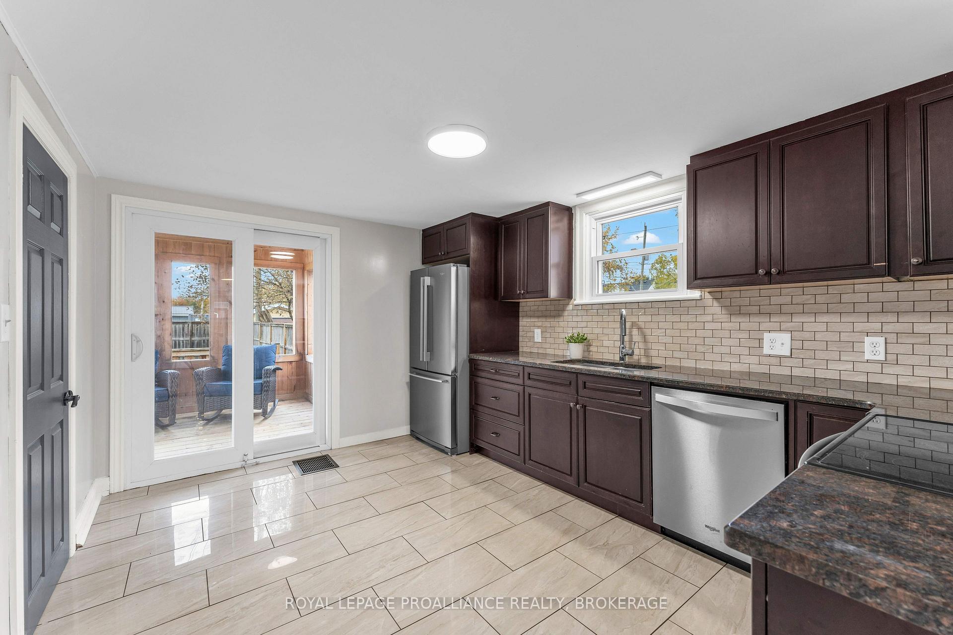 Photo 12 of 262 Brock Street, Gananoque, Gananoque — HOMEH