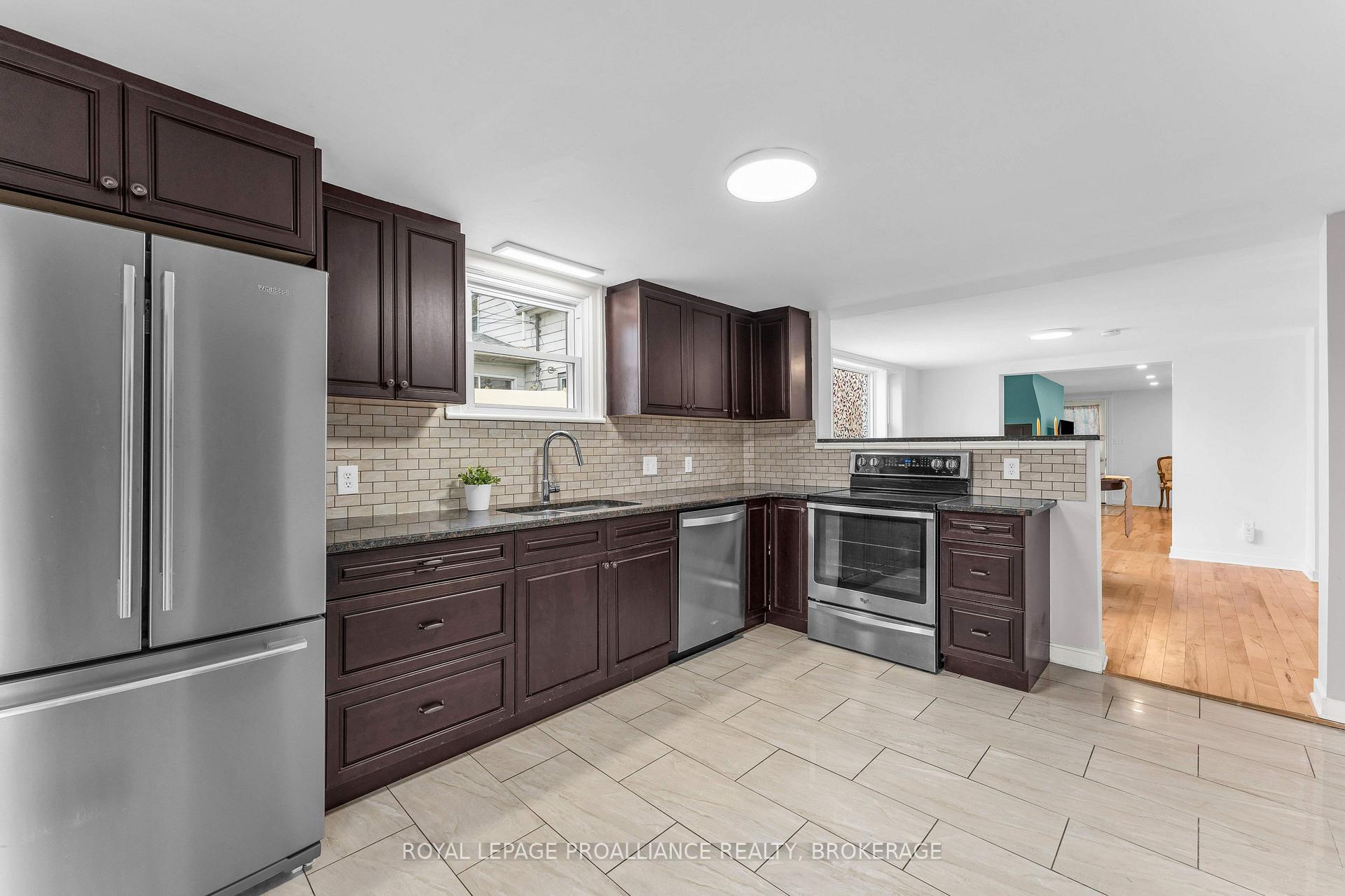 Photo 13 of 262 Brock Street, Gananoque, Gananoque — HOMEH