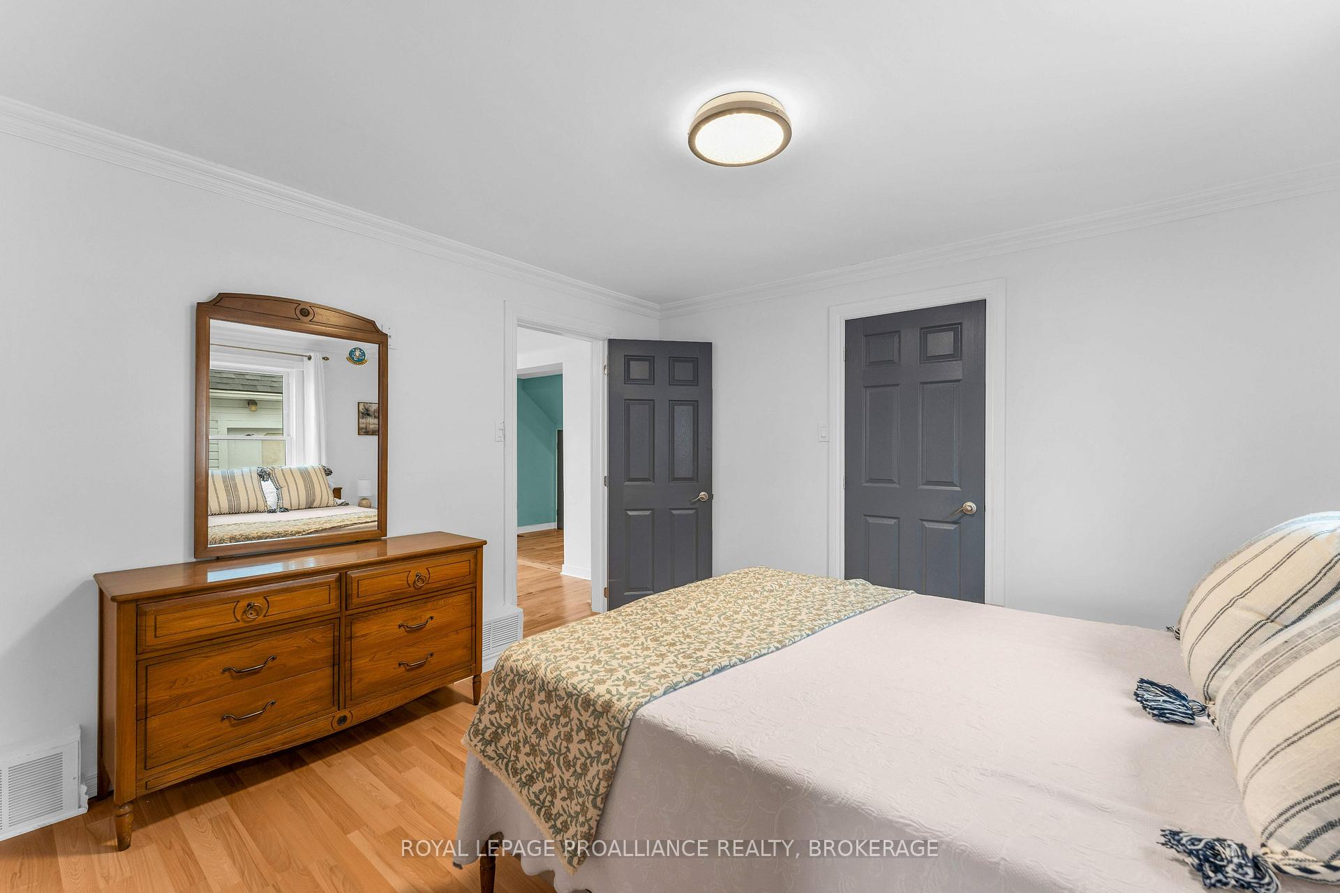 Photo 15 of 262 Brock Street, Gananoque, Gananoque — HOMEH