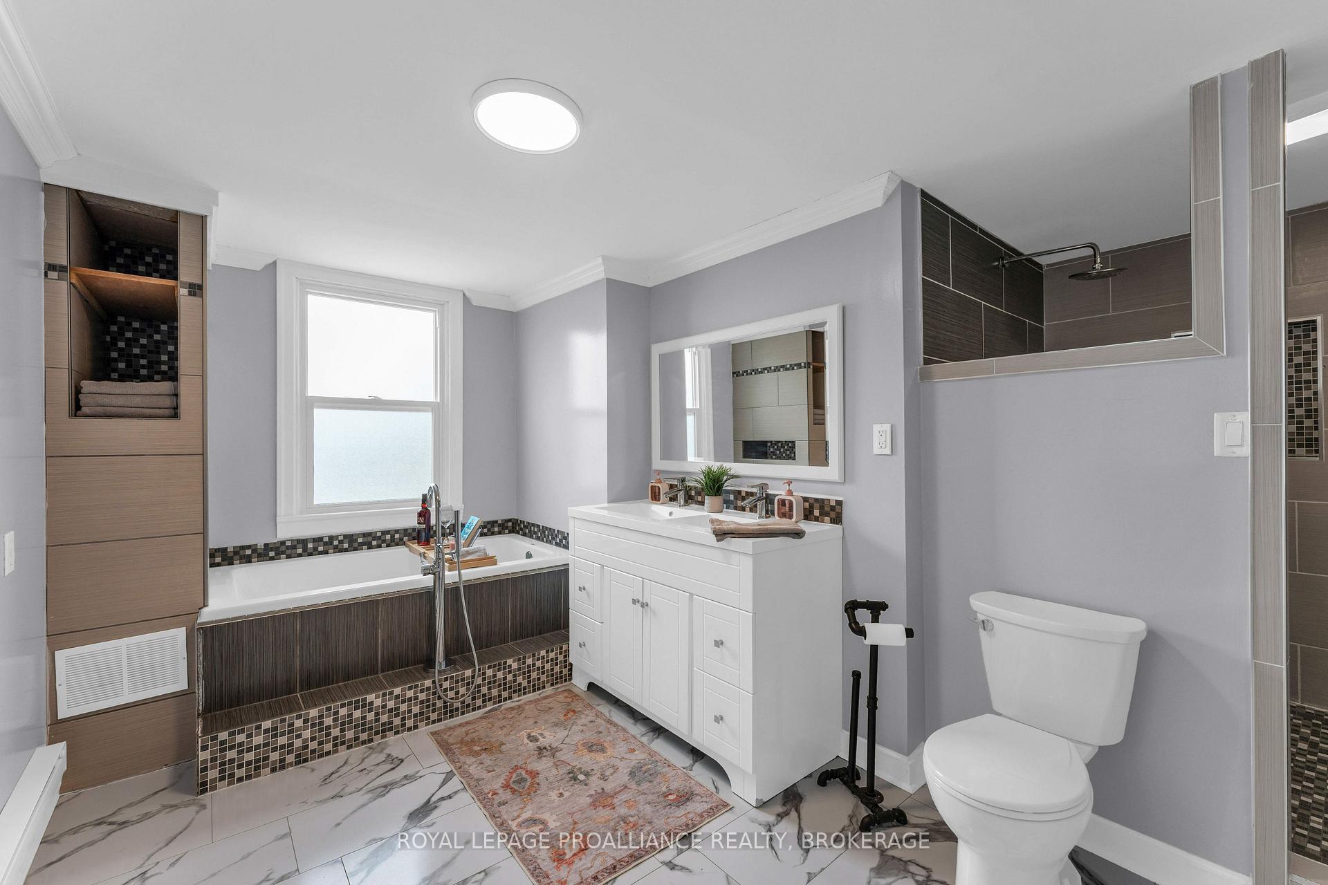 Photo 16 of 262 Brock Street, Gananoque, Gananoque — HOMEH