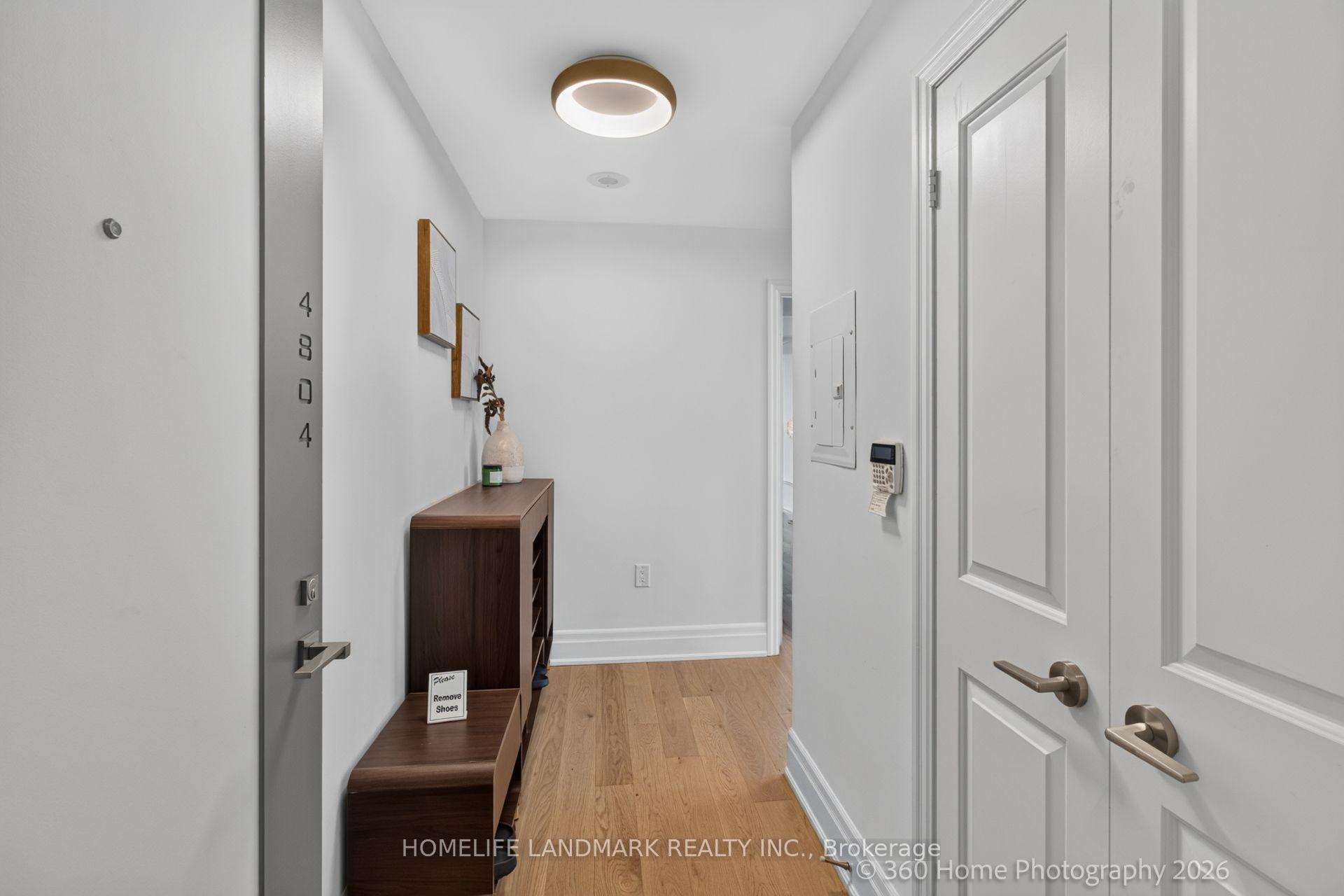 Photo 3 of Unit 4804, 8 The Esplanade, Toronto, Waterfront Communities — HOMEH