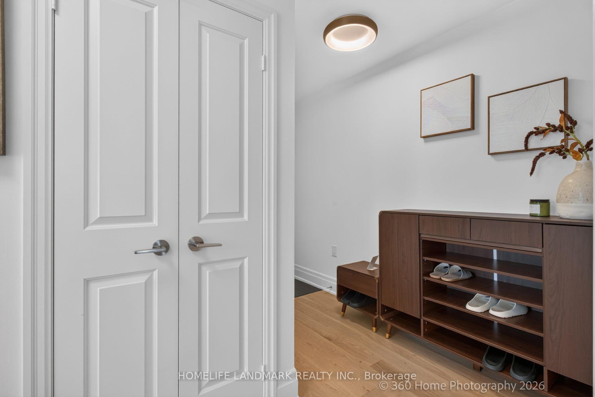 Photo 4 of Unit 4804, 8 The Esplanade, Toronto, Waterfront Communities — HOMEH