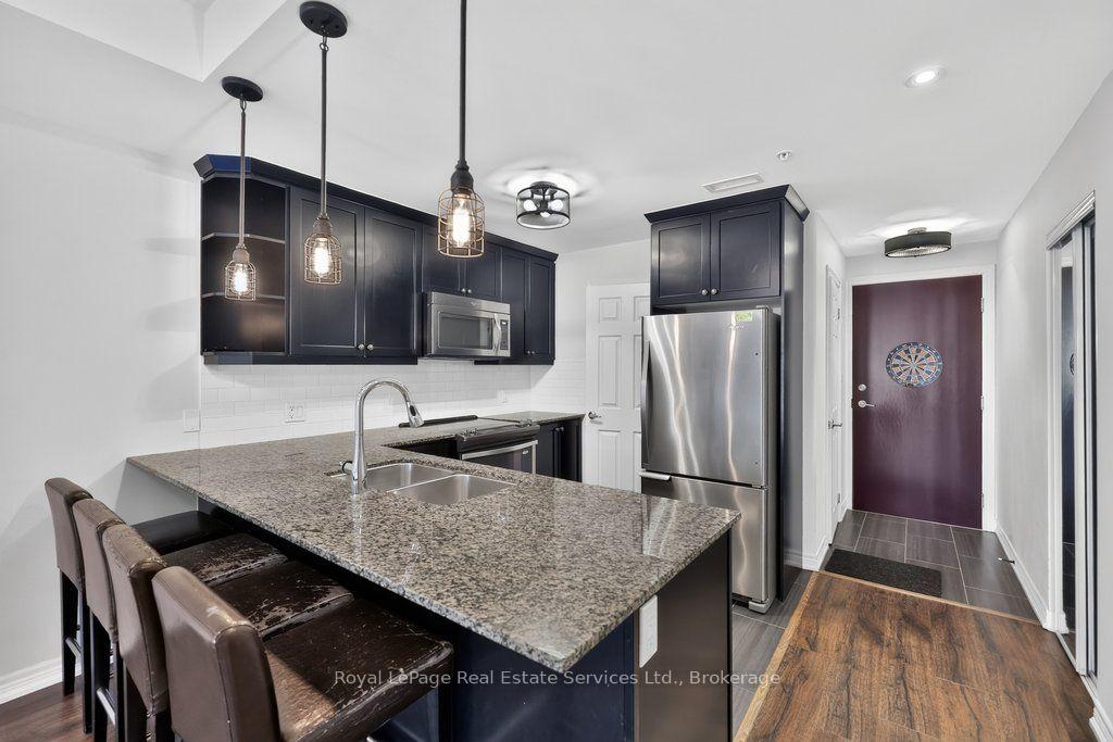 Photo 10 of Unit 201, 70 Stewart Street, Oakville, Central — HOMEH